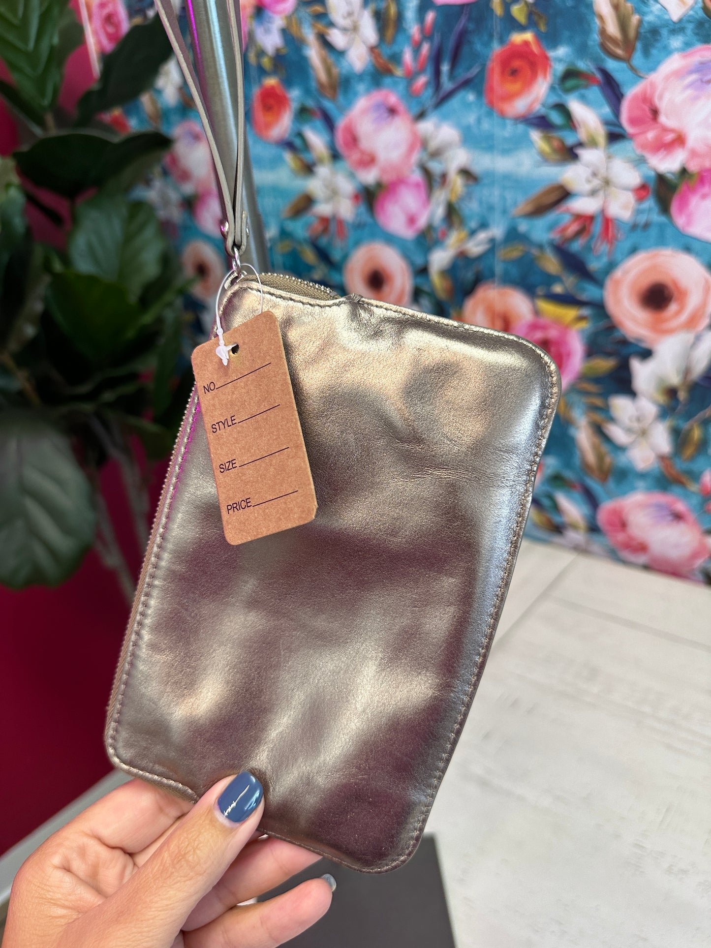 Pre Owned Cole Haan Wristlet