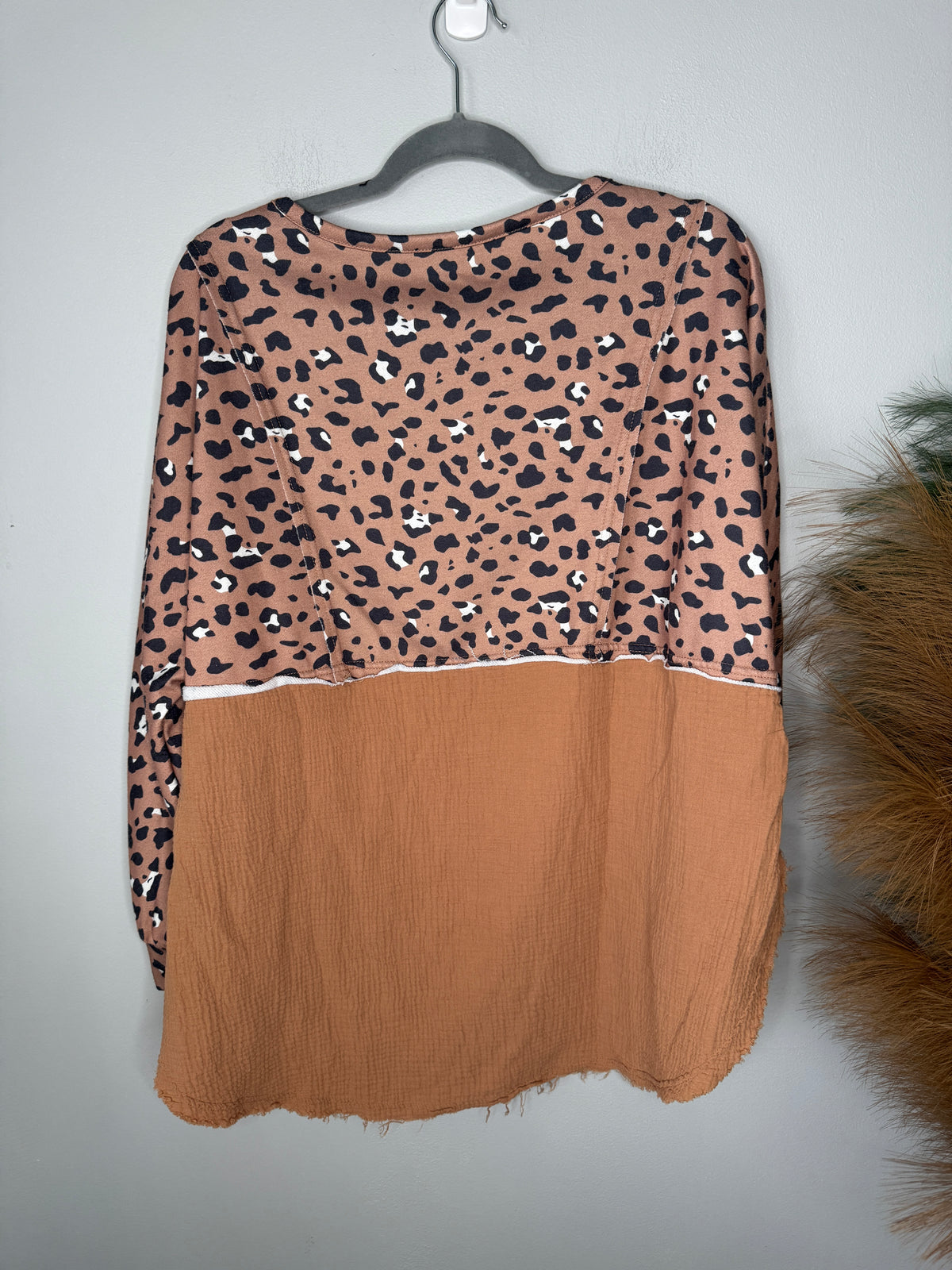 No Brand Leopard Mocha Top Size M