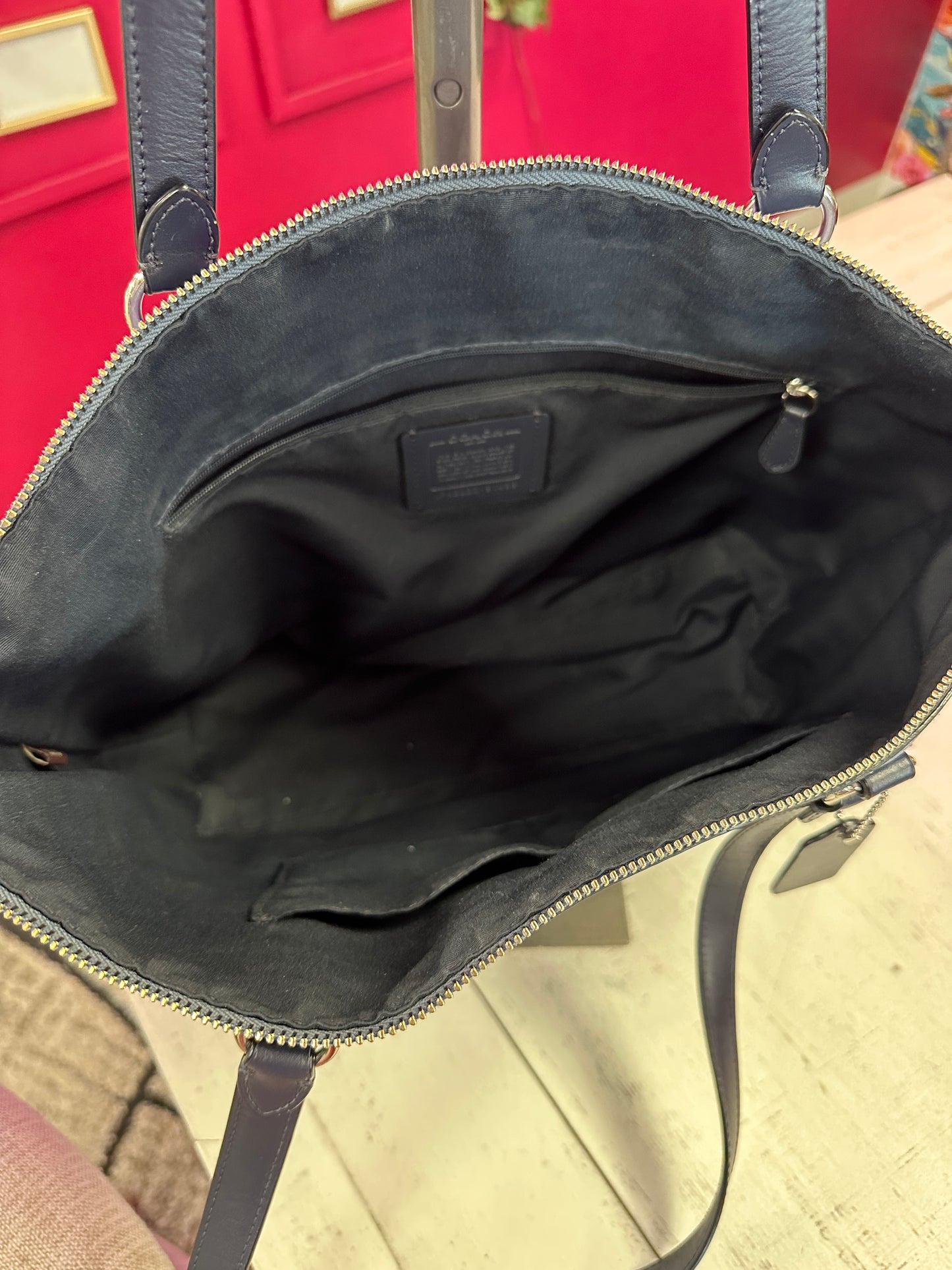 Pre Owned Coach Shoulder Bag