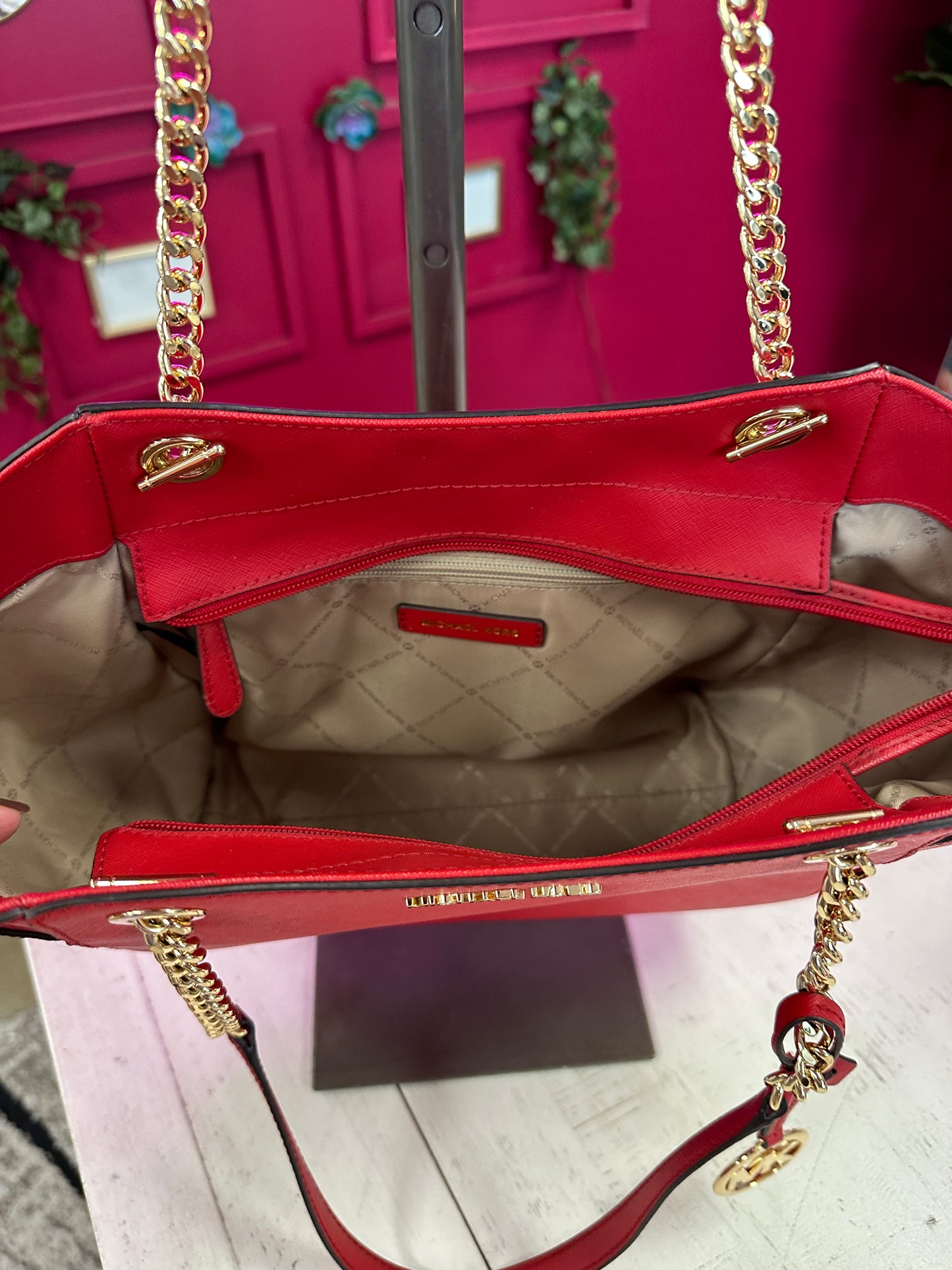 Pre Owned Michael Kors Red Shoulder Bag