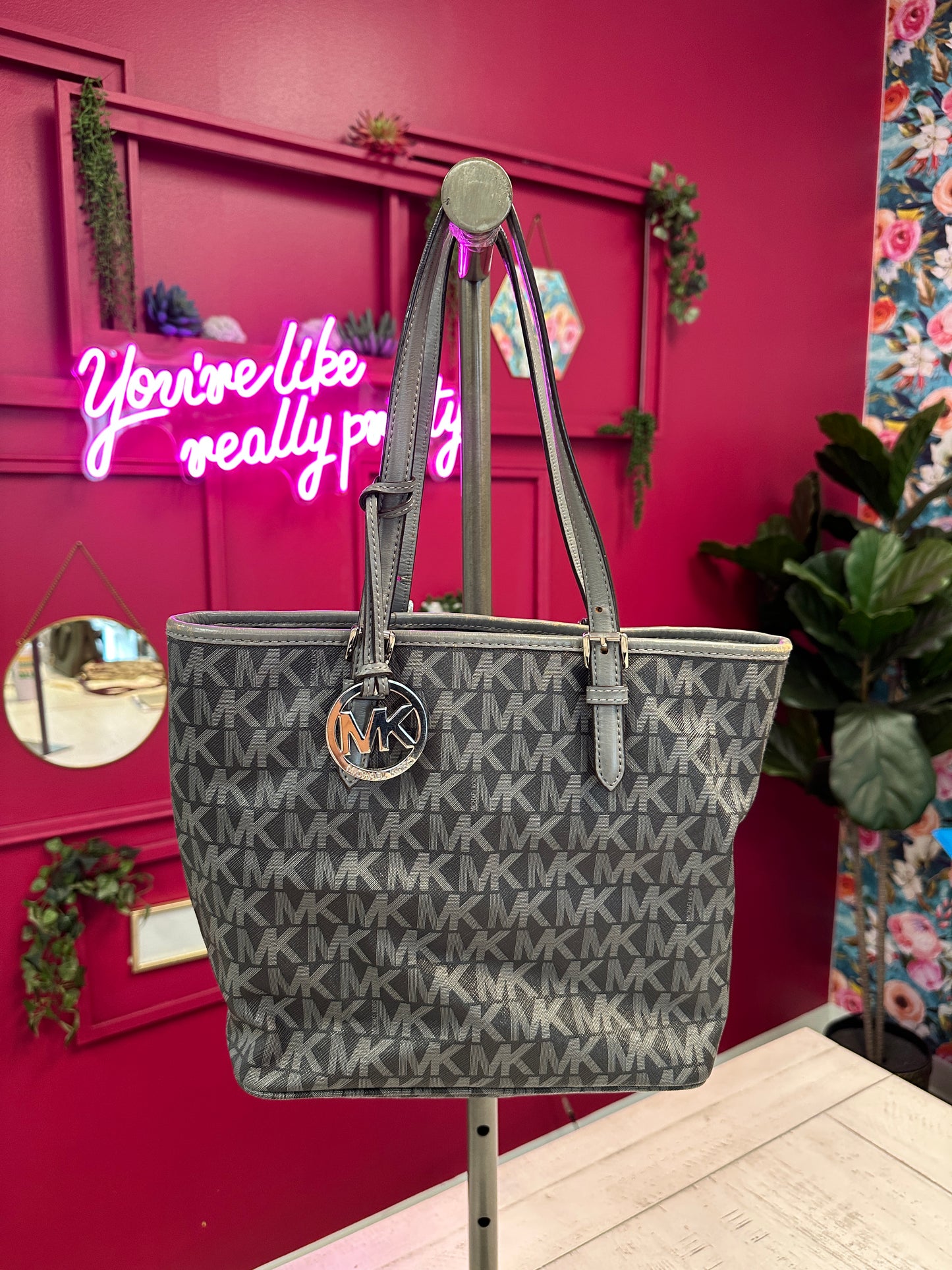 Pre Owned Designer Michael Kors Tote