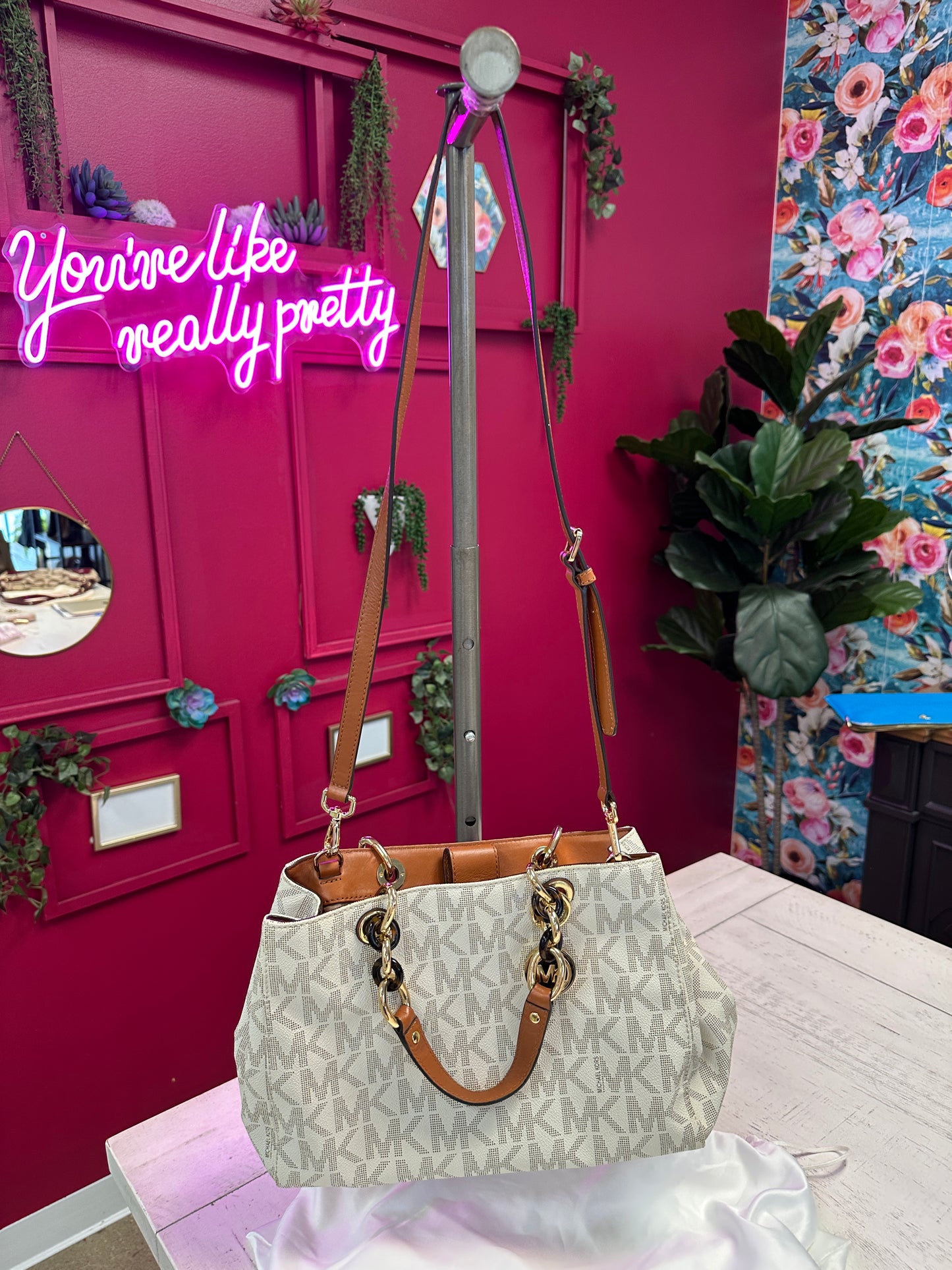 Pre Owned Designer Michael Kors Tote with strap