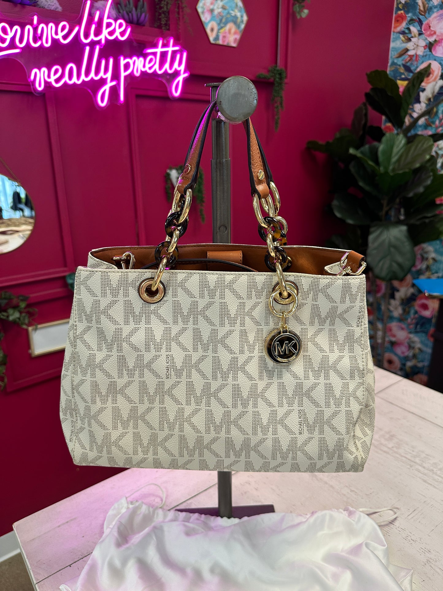 Pre Owned Designer Michael Kors Tote with strap