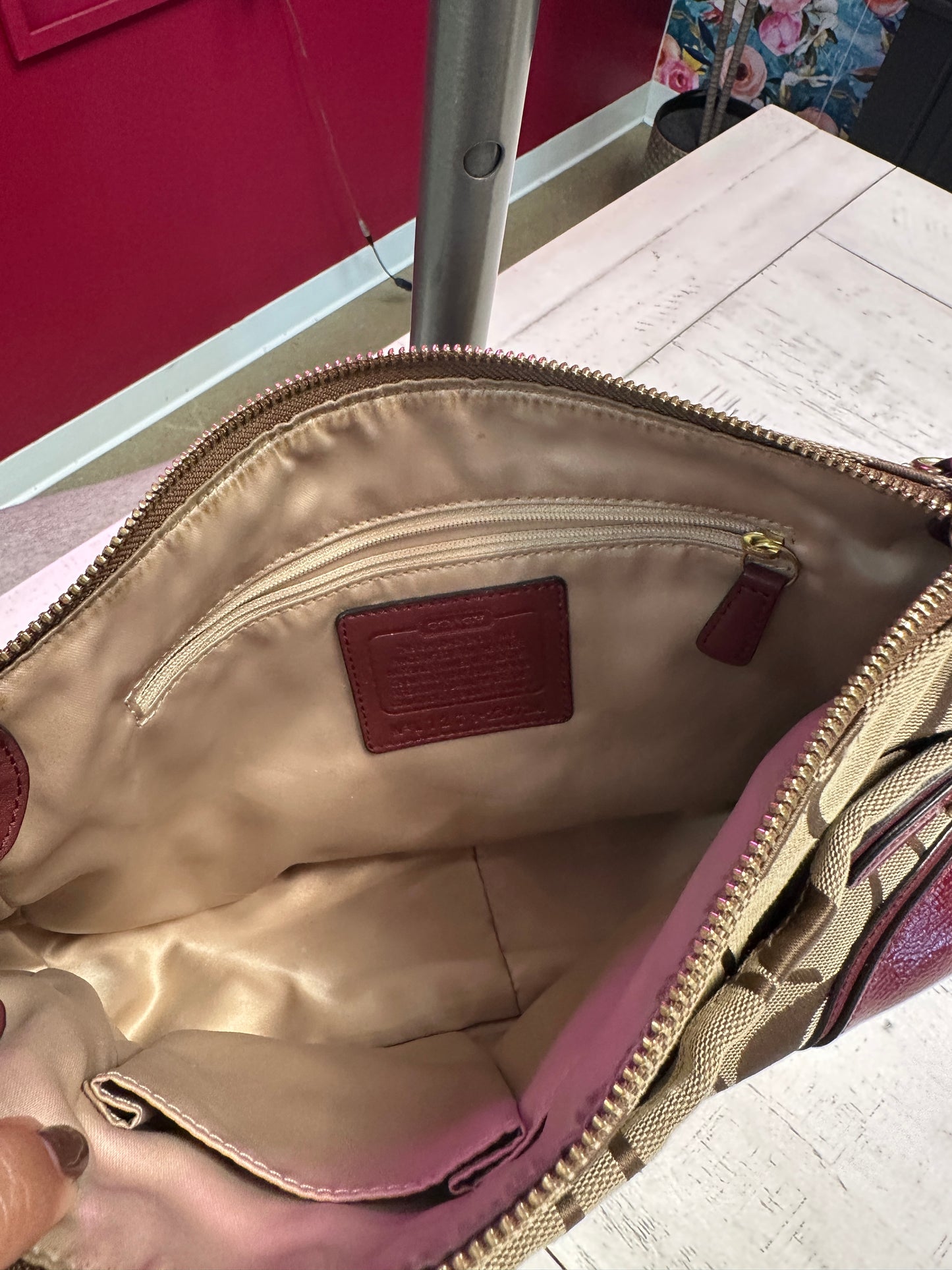 Pre Owned Designer Coach Tote with adjustable strap