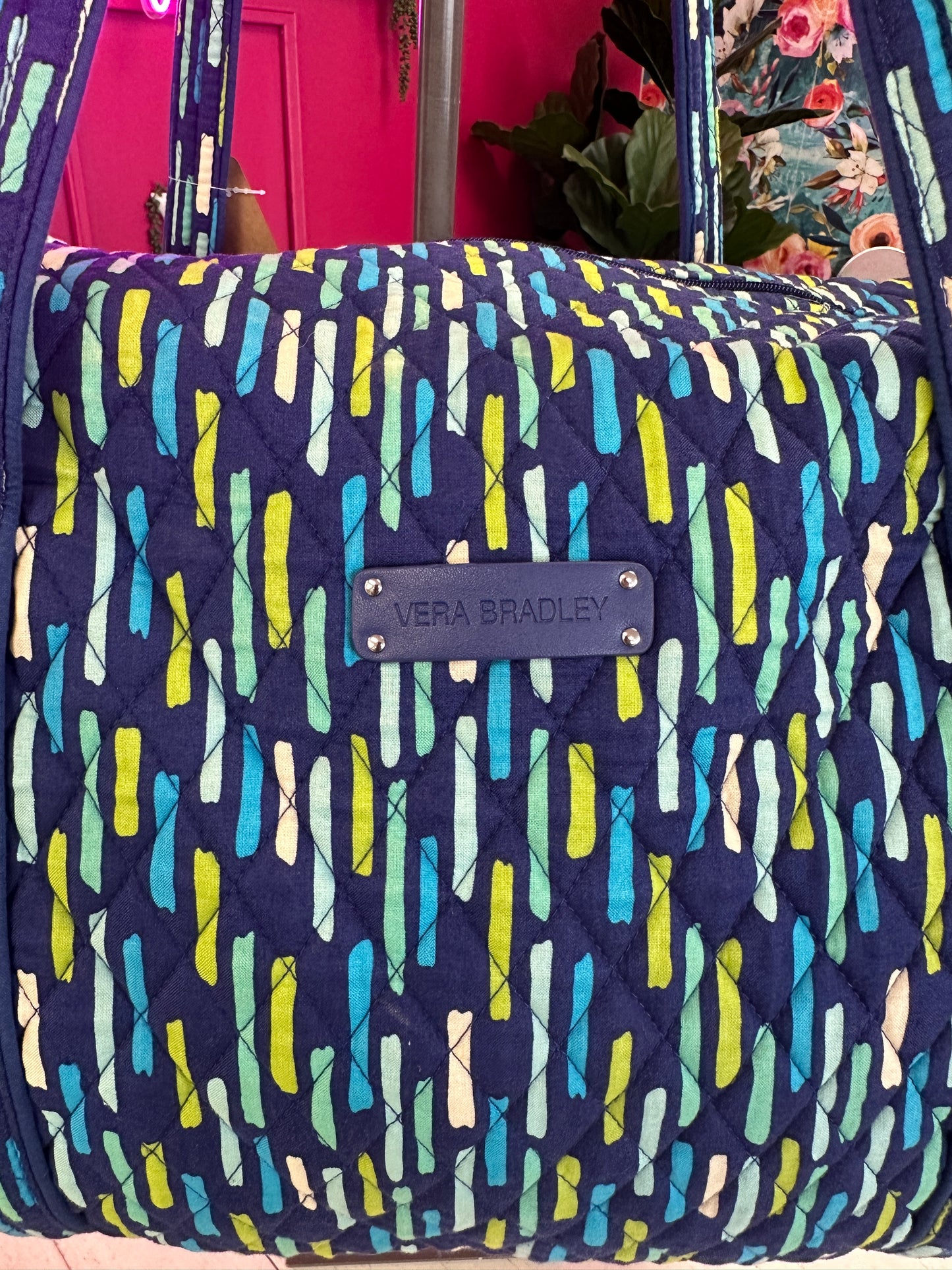 Pre Owned Designer Vera Bradley Travel Bag