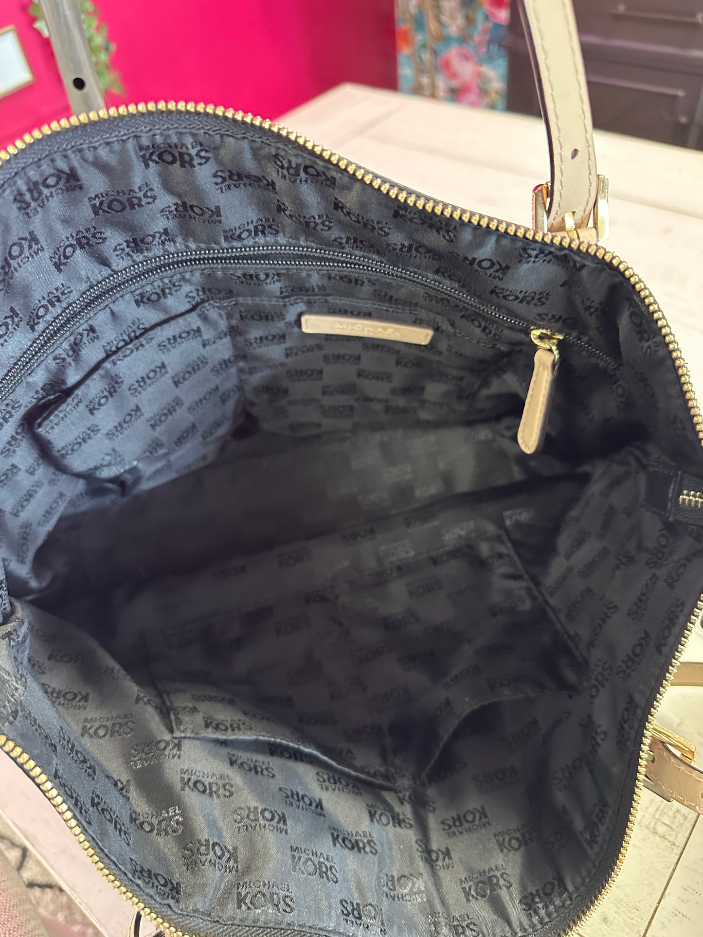 Pre Owned Michael Kors Tote