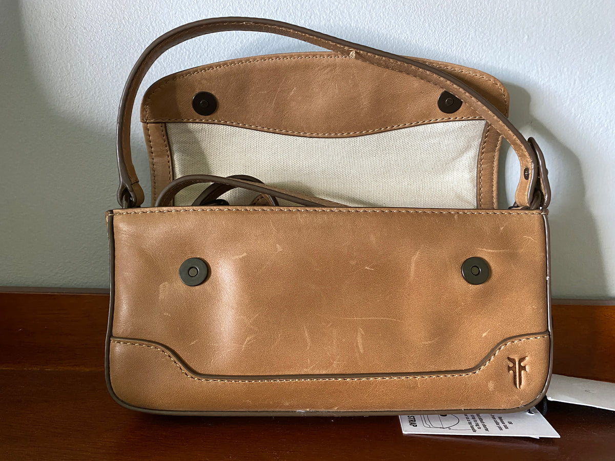 Frye Pre Owned New with Tags Melissa Baguette