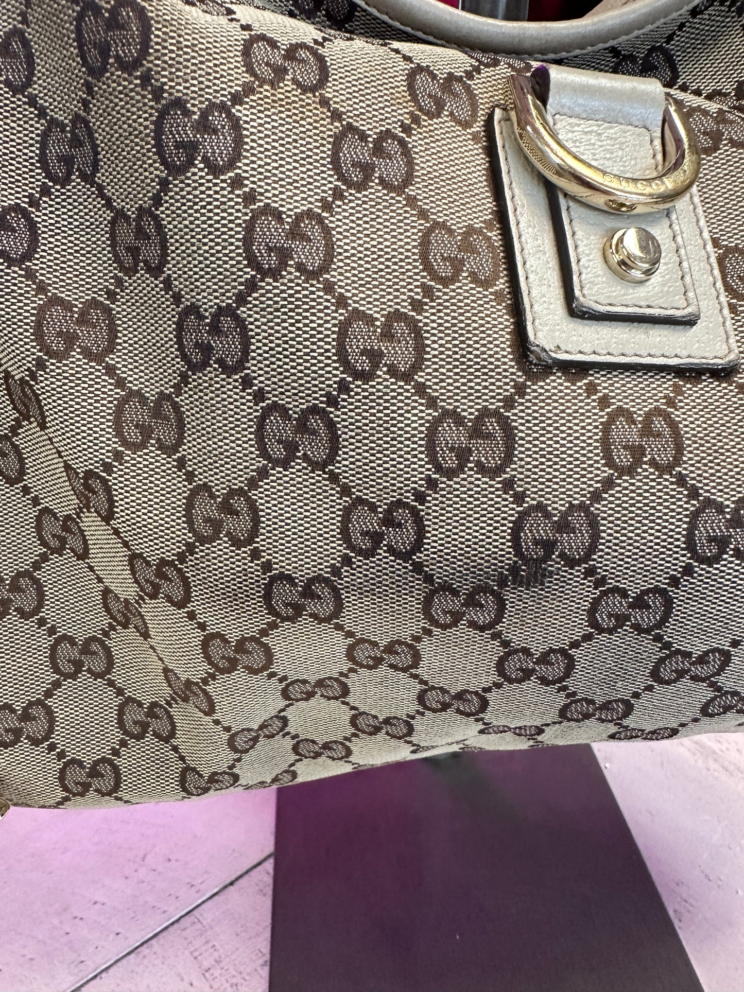 Pre Owned Gucci GG Canvas Abbey