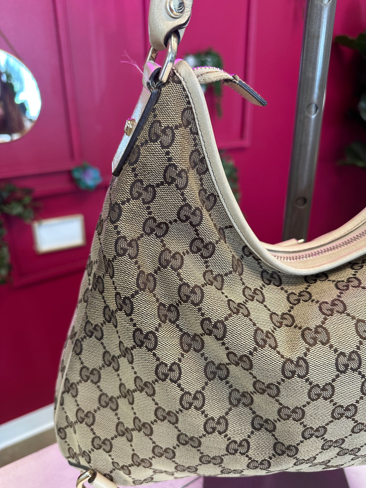 Pre Owned Gucci GG Canvas Abbey