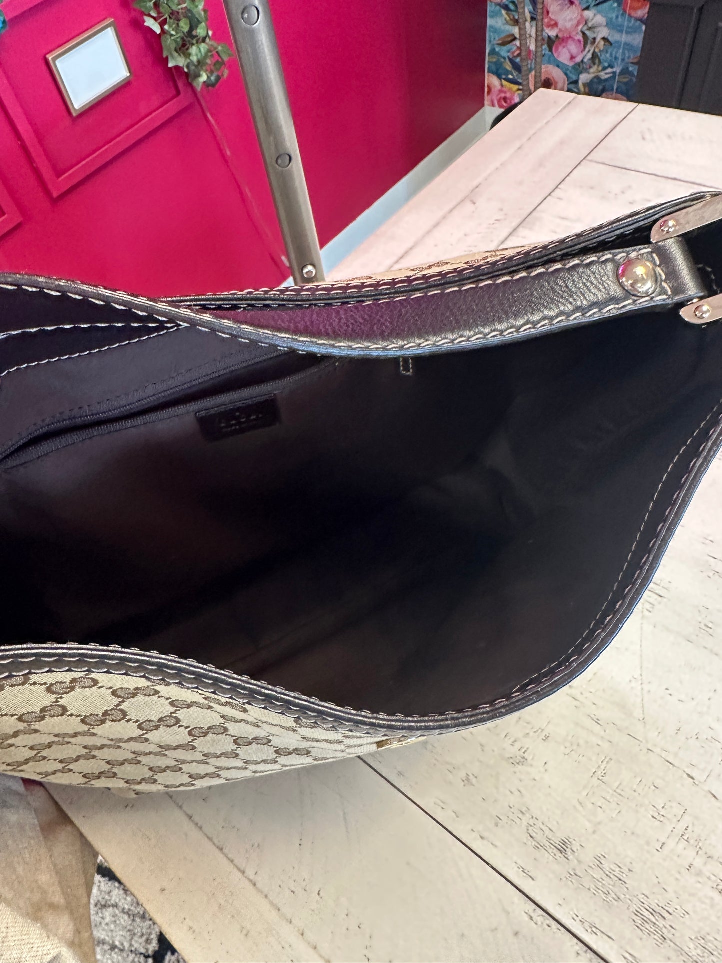 Pre Owned Gucci Monogram Large