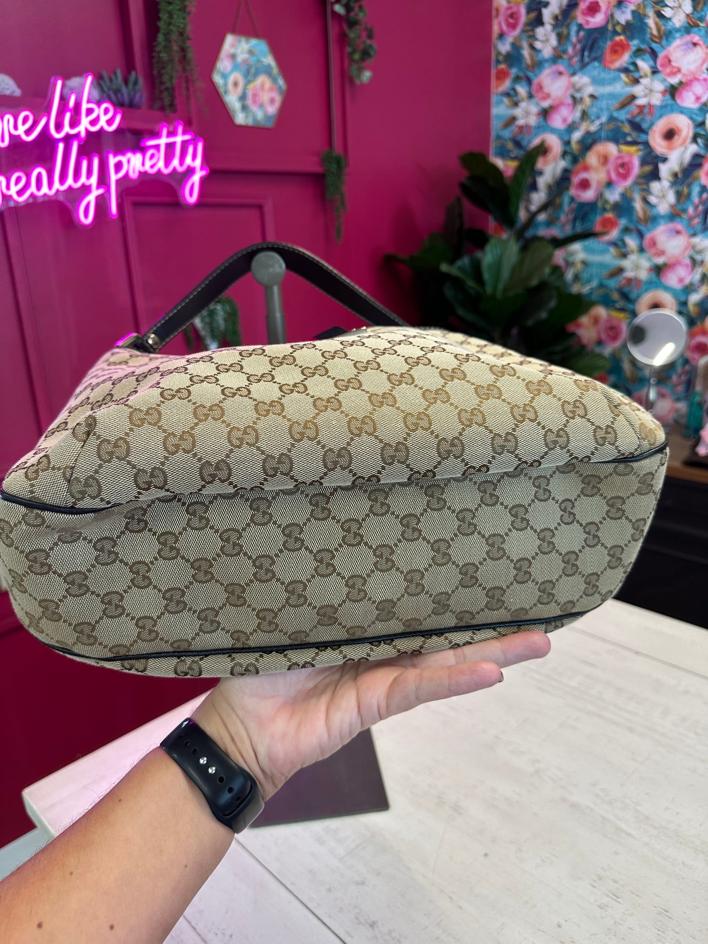 Pre Owned Gucci Monogram Large
