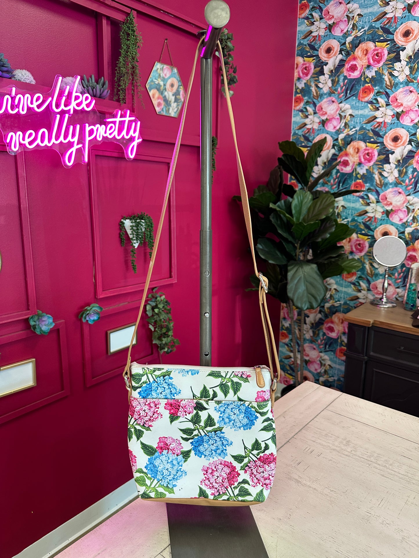 Pre Owned Carryland Cross Body Bag