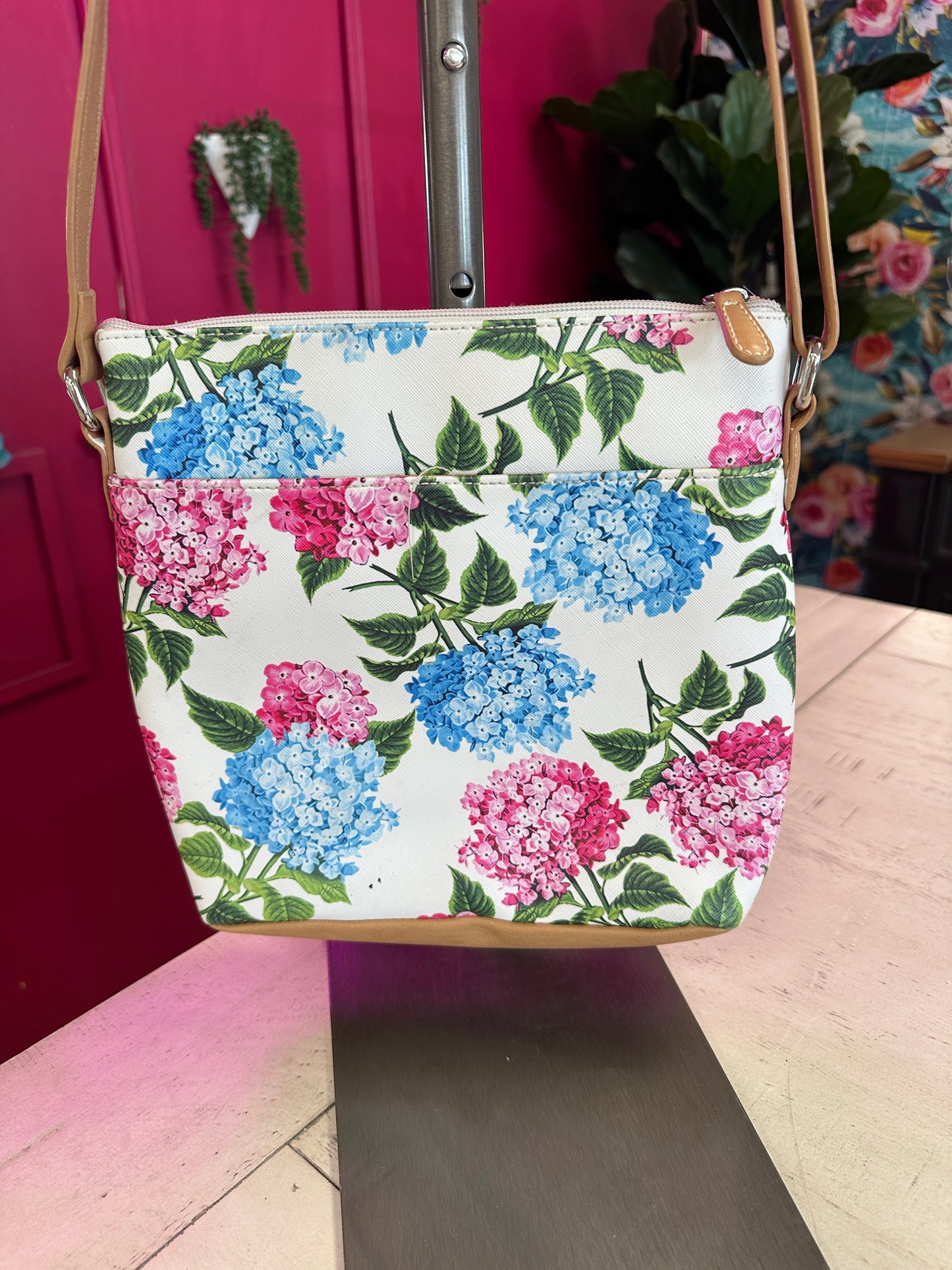 Pre Owned Carryland Cross Body Bag