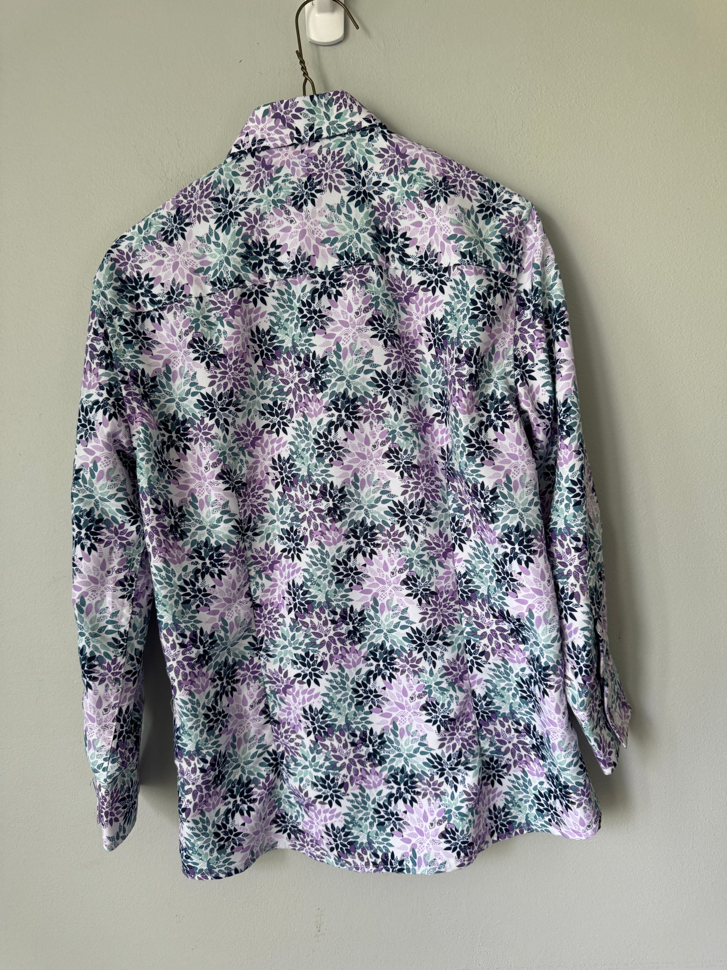 Boy's Ellie Floral Button Down Size 8