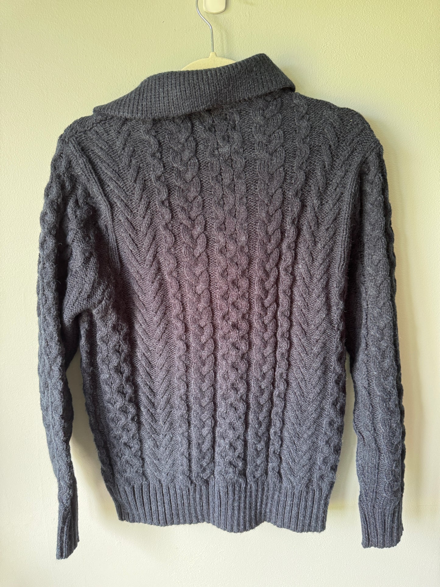 Men's AEO Navy Sweater Size XS