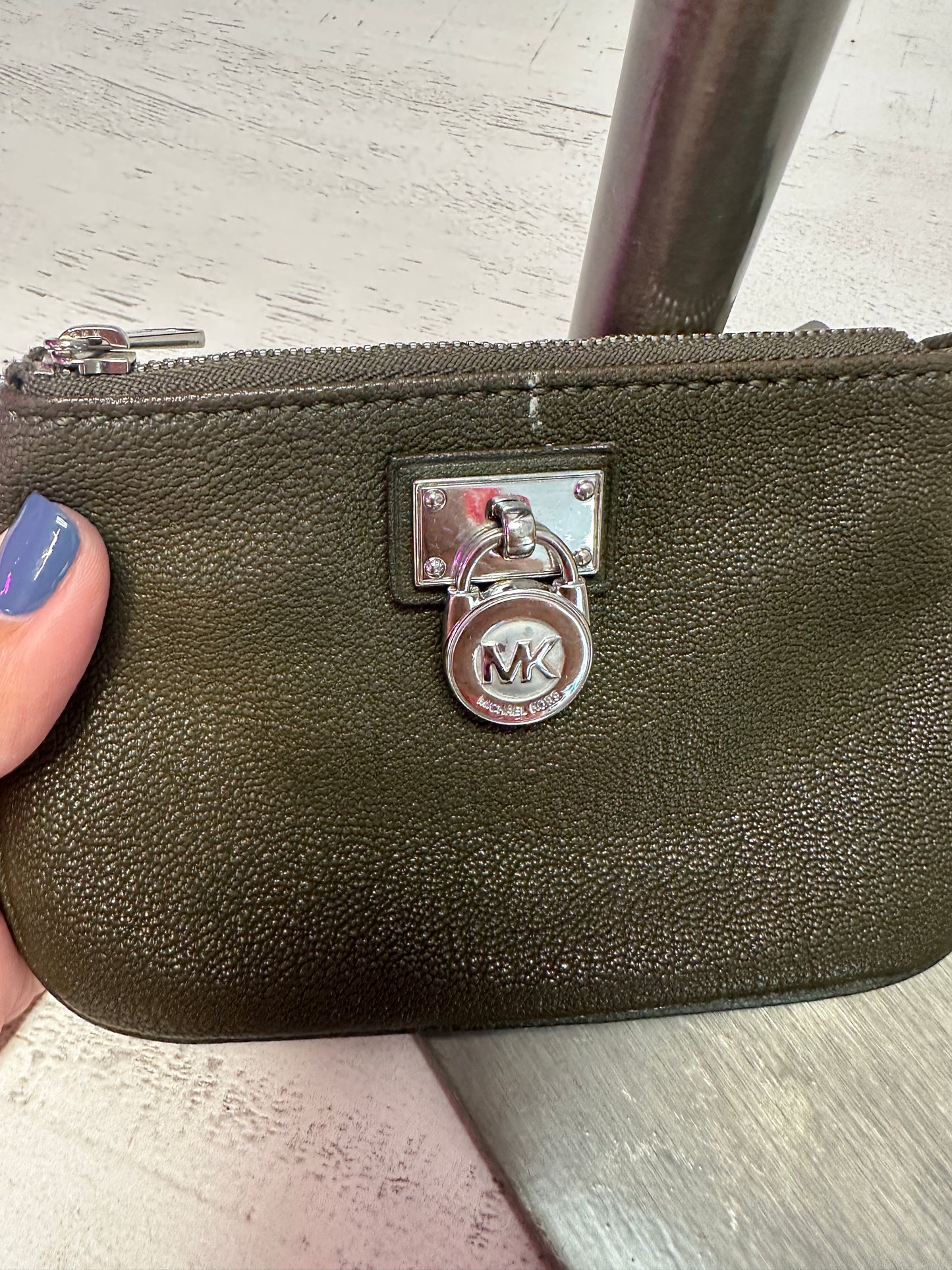 Pre Owned Michael Kors Wristlet Hamilton Lock Chain