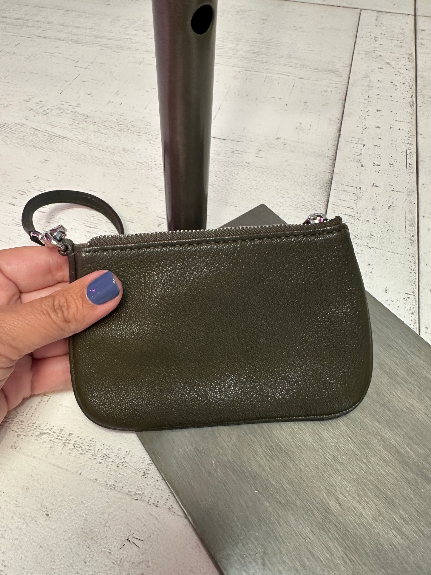 Pre Owned Michael Kors Wristlet Hamilton Lock Chain