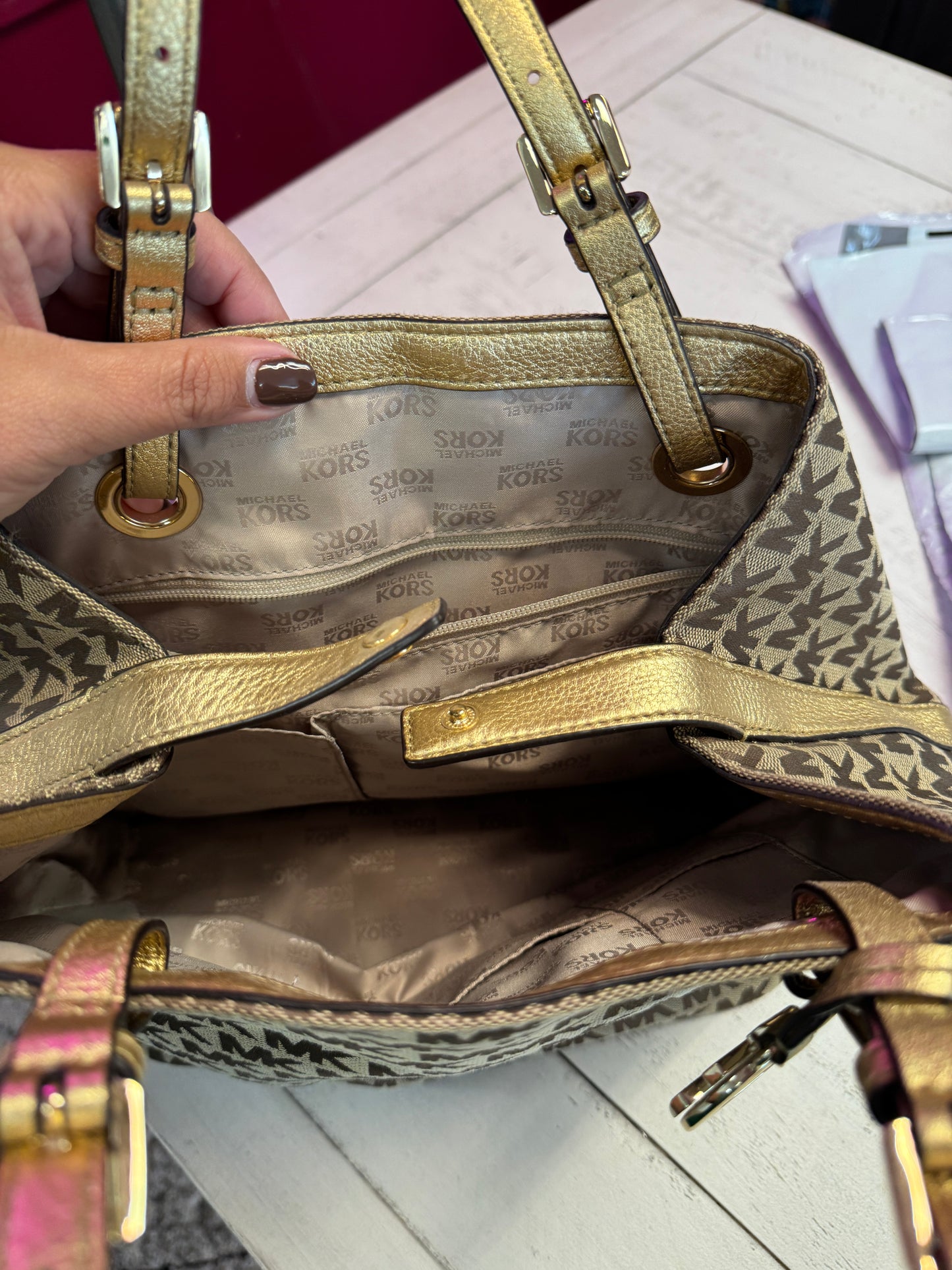 Pre Owned Michael Kors Shoulder Bag