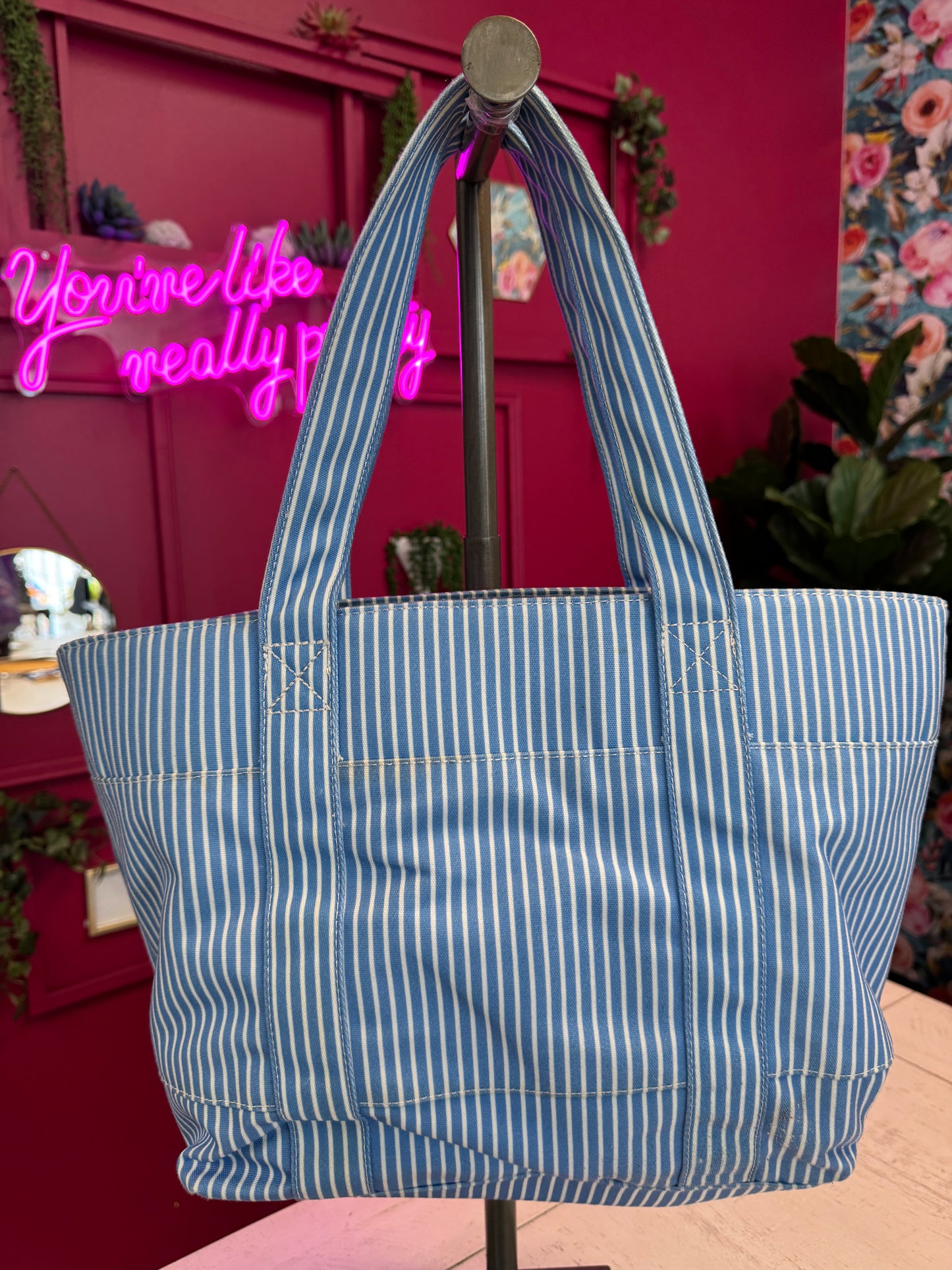 Pre Owned Tommy Hilfiger Blue and White Striped Tote
