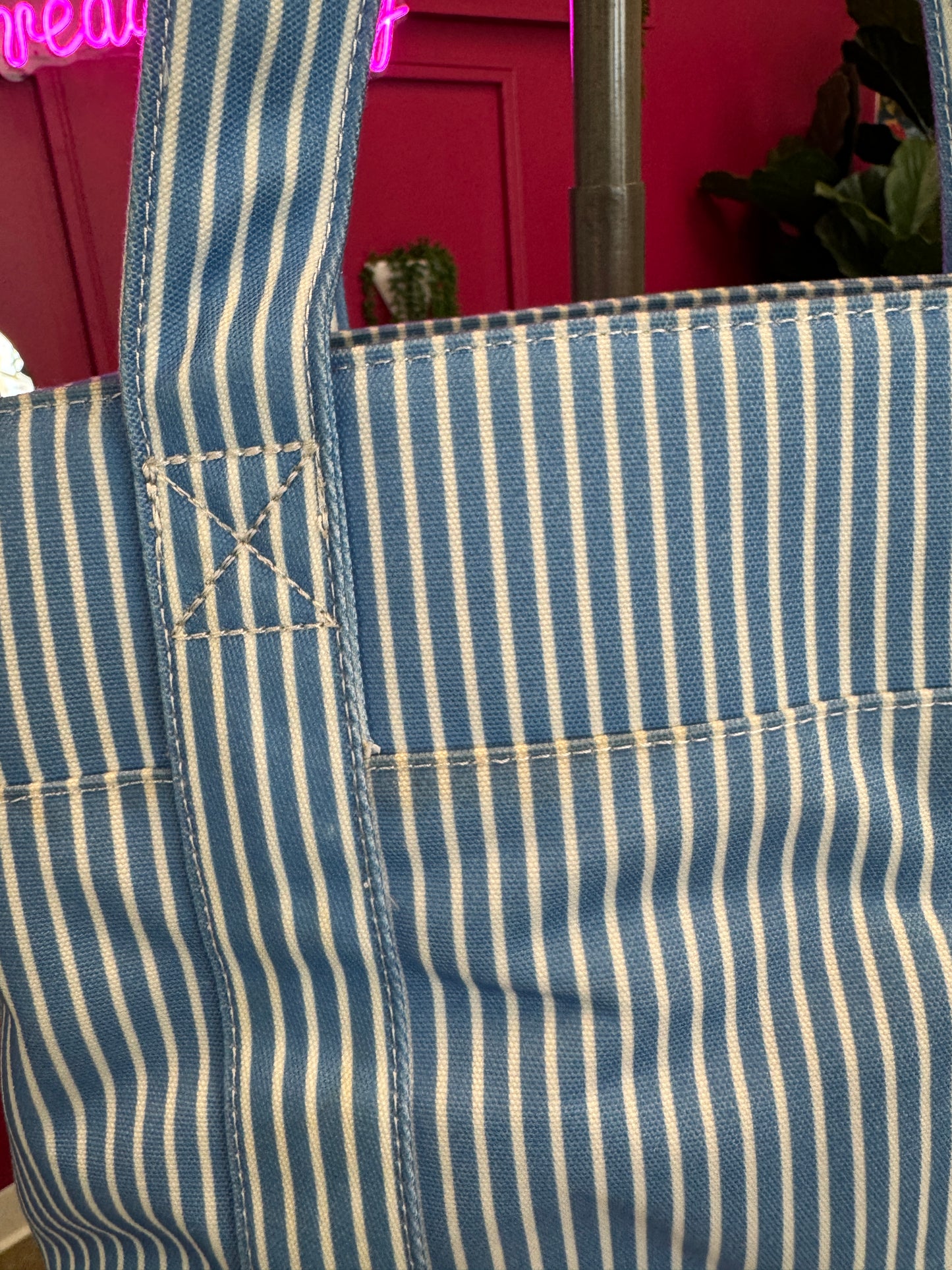 Pre Owned Tommy Hilfiger Blue and White Striped Tote