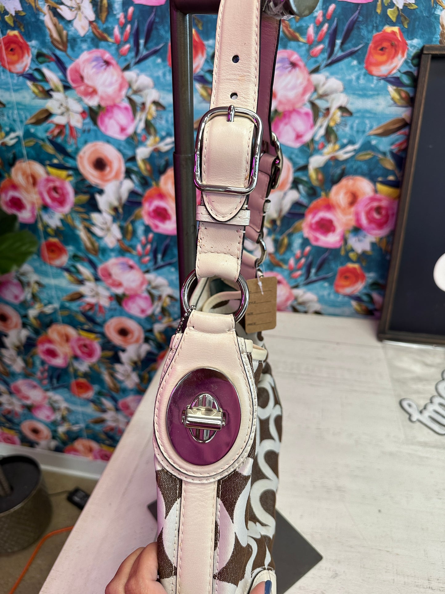 Pre Owned Coach Signature Peyton Bag