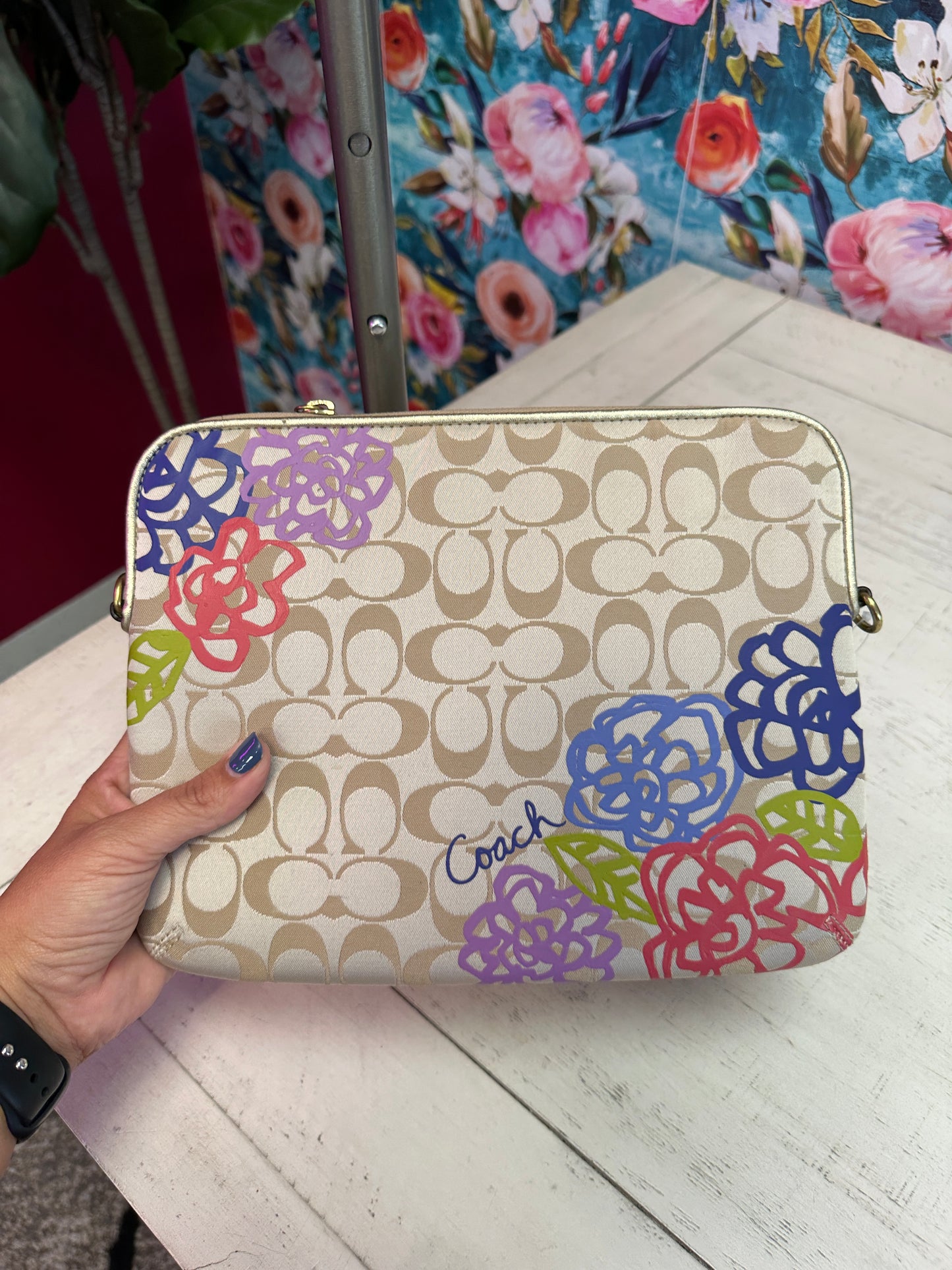 Pre Owned Coach Daisy Tablet Crossbody Bag