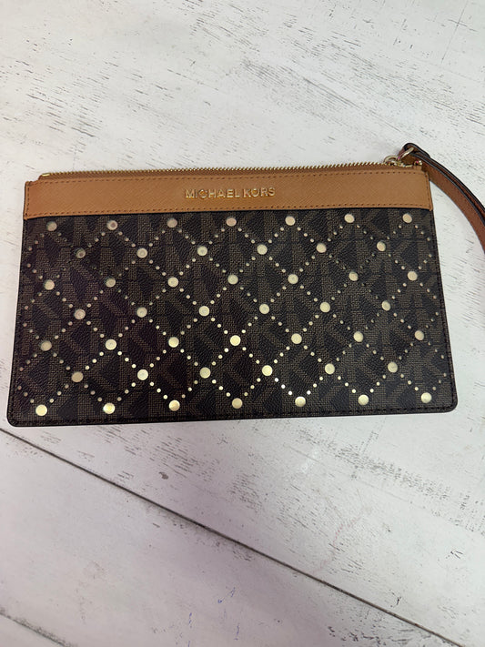 Pre Owned Michael Kors Jet Set Clutch