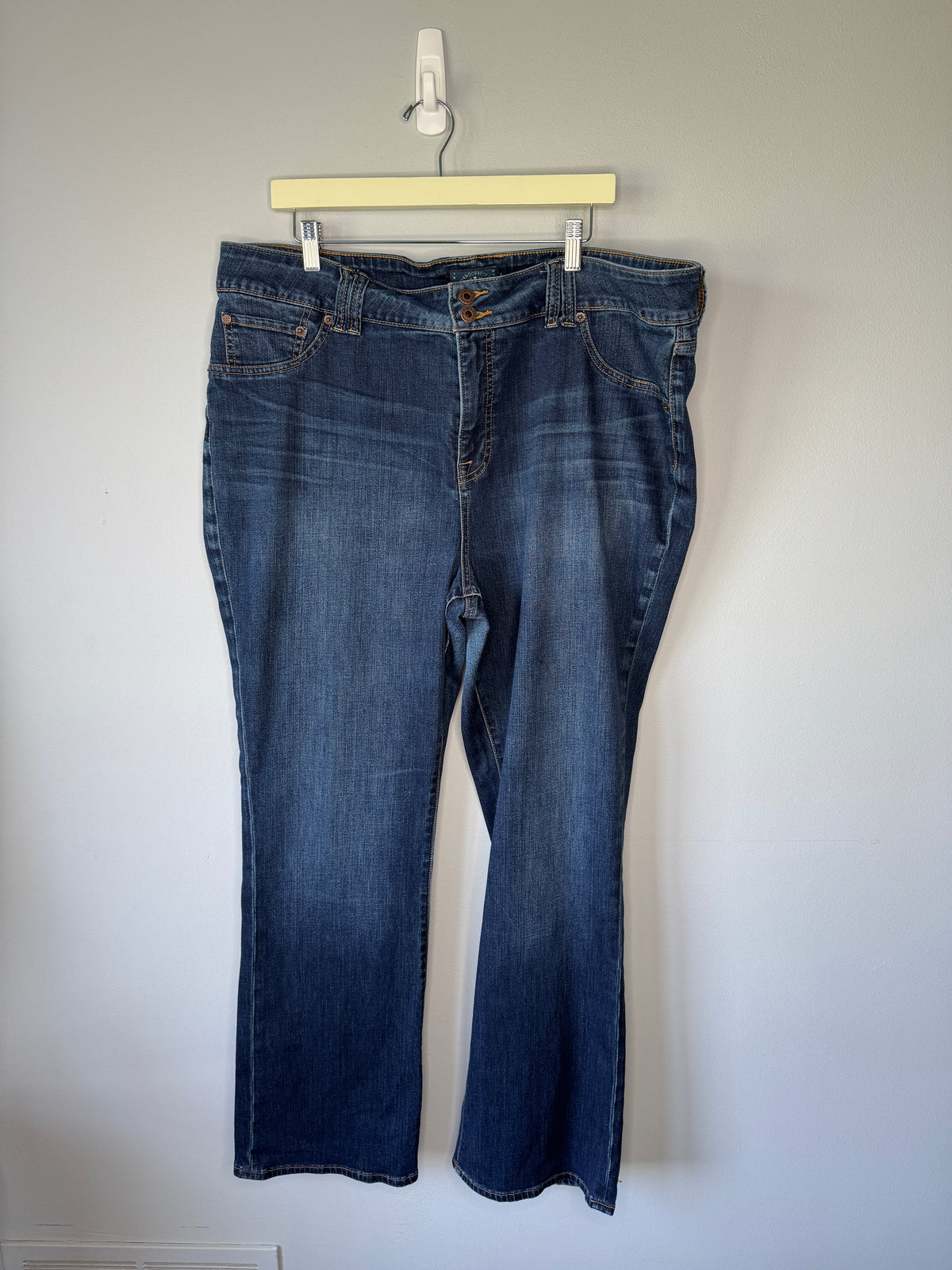 Lucky Brand Bootcut Jeans Size 20W
