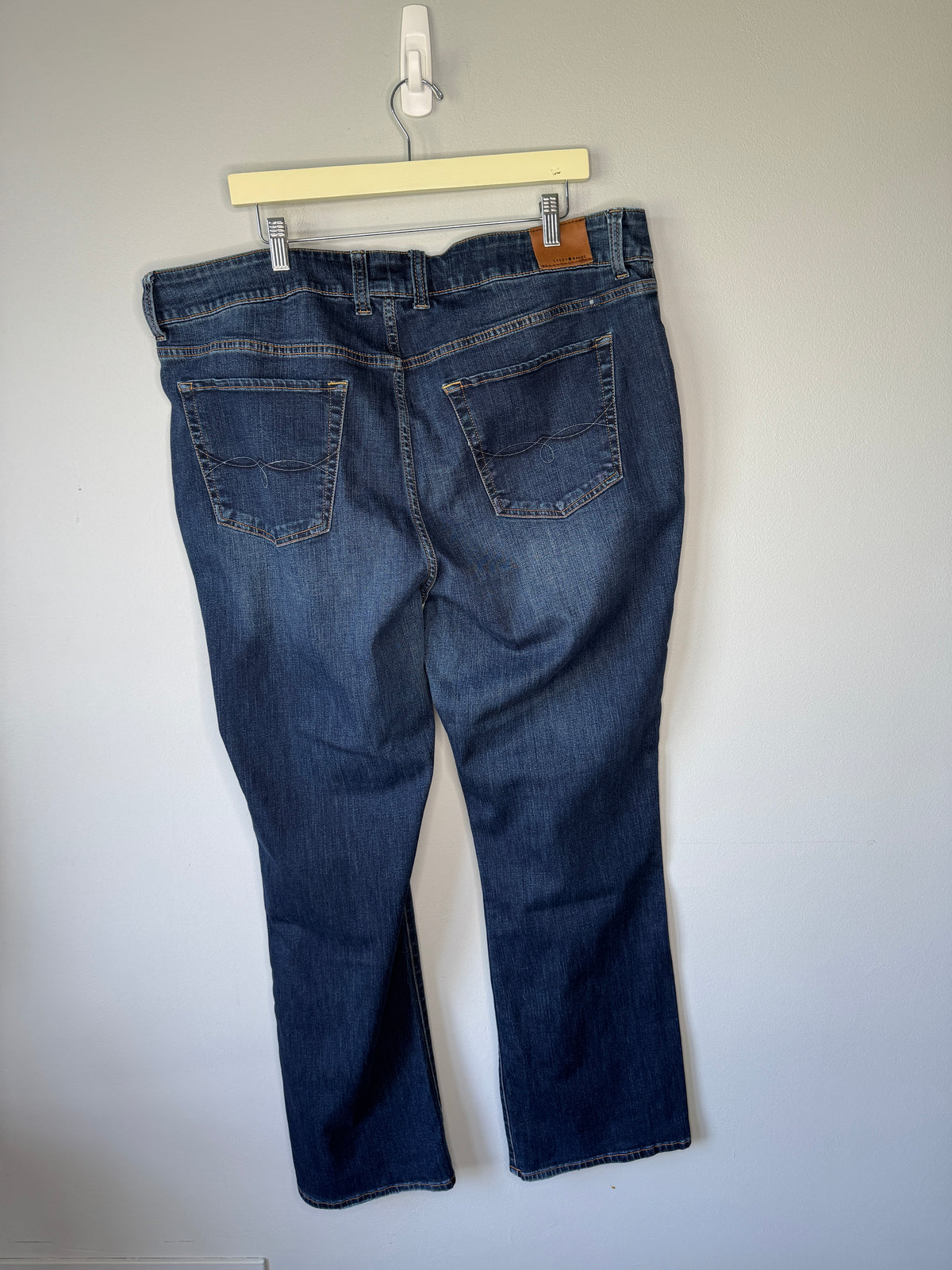 Lucky Brand Bootcut Jeans Size 20W