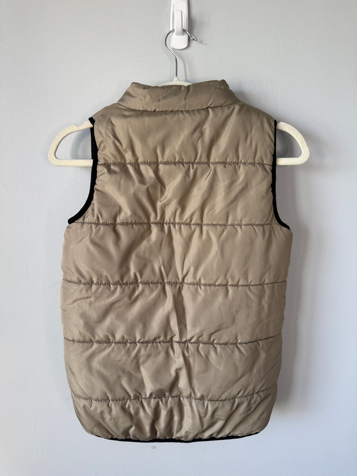 Boy's Puma Vest Size M 10-12