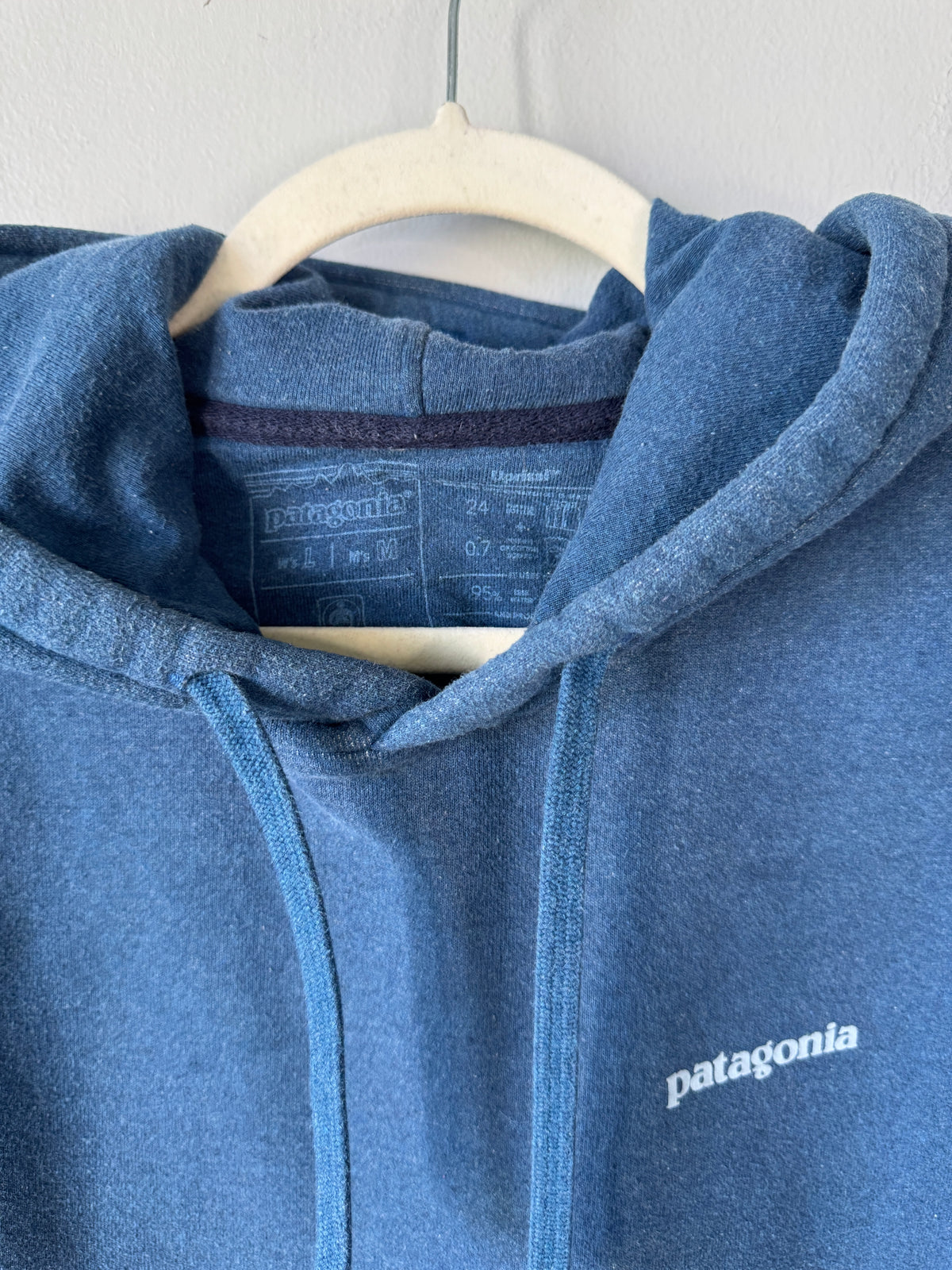 Patagonia Hoodie Mens Size M and Ladies Size L
