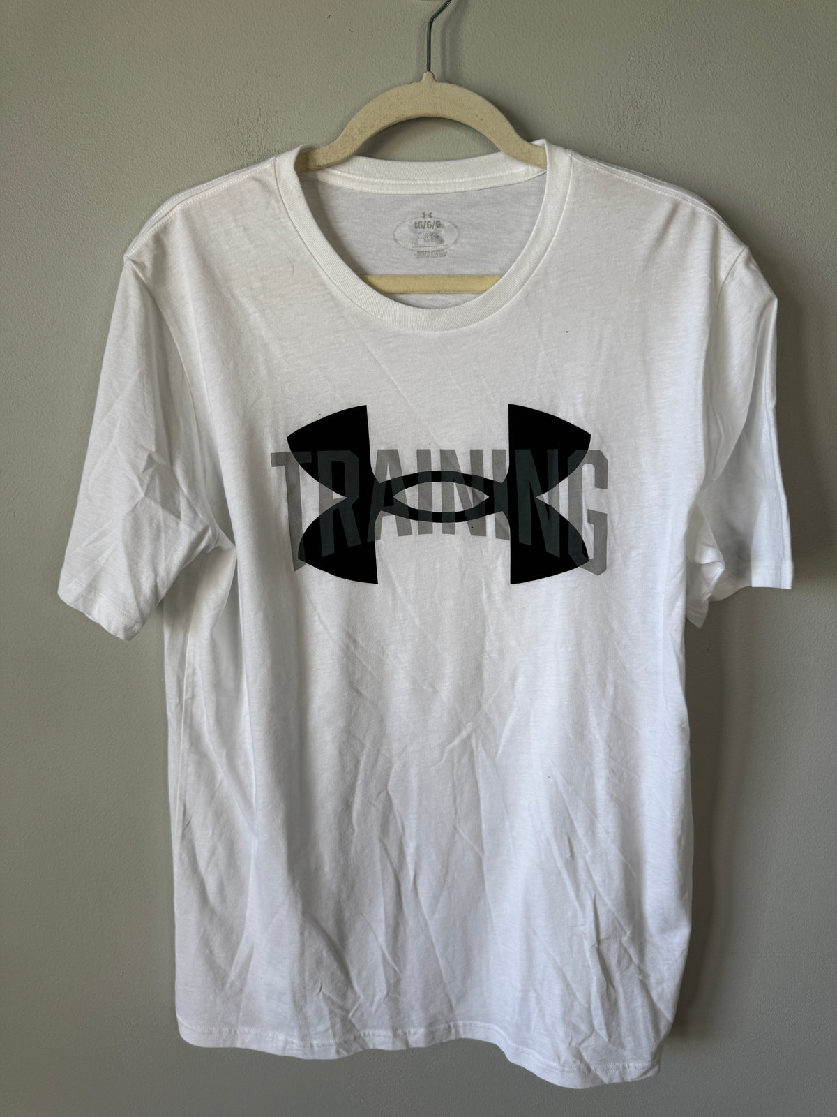 Under Armour Mens Tee Size L
