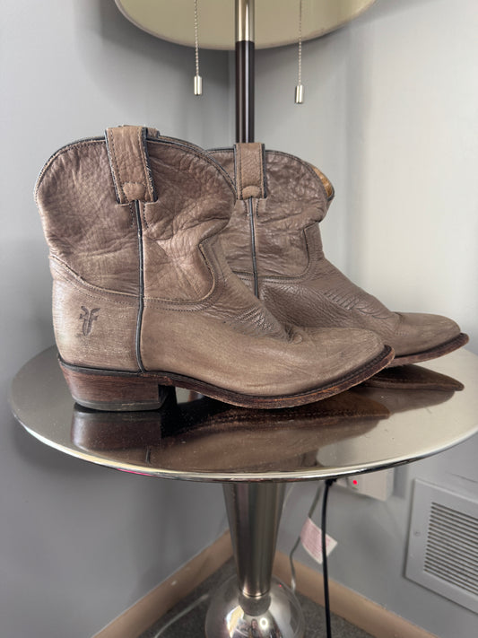 Frye Boots Size 9B