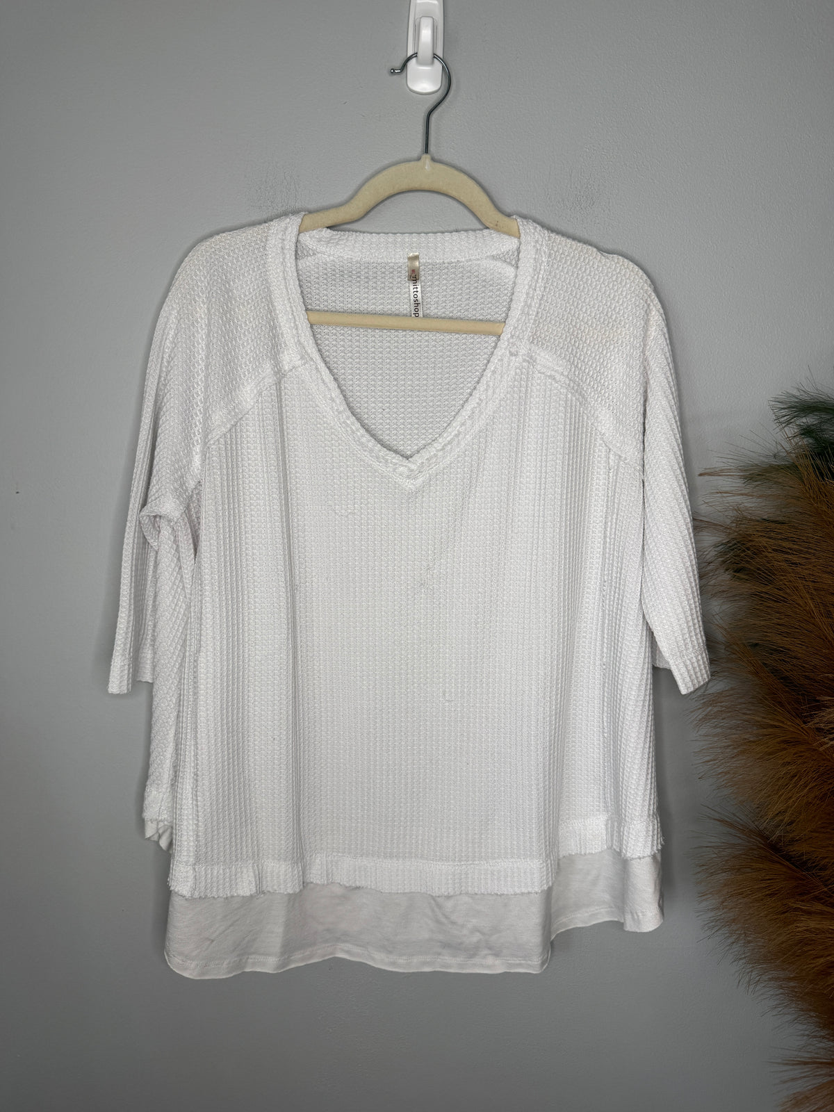 Mittoshop White Top with Snags Size M/L