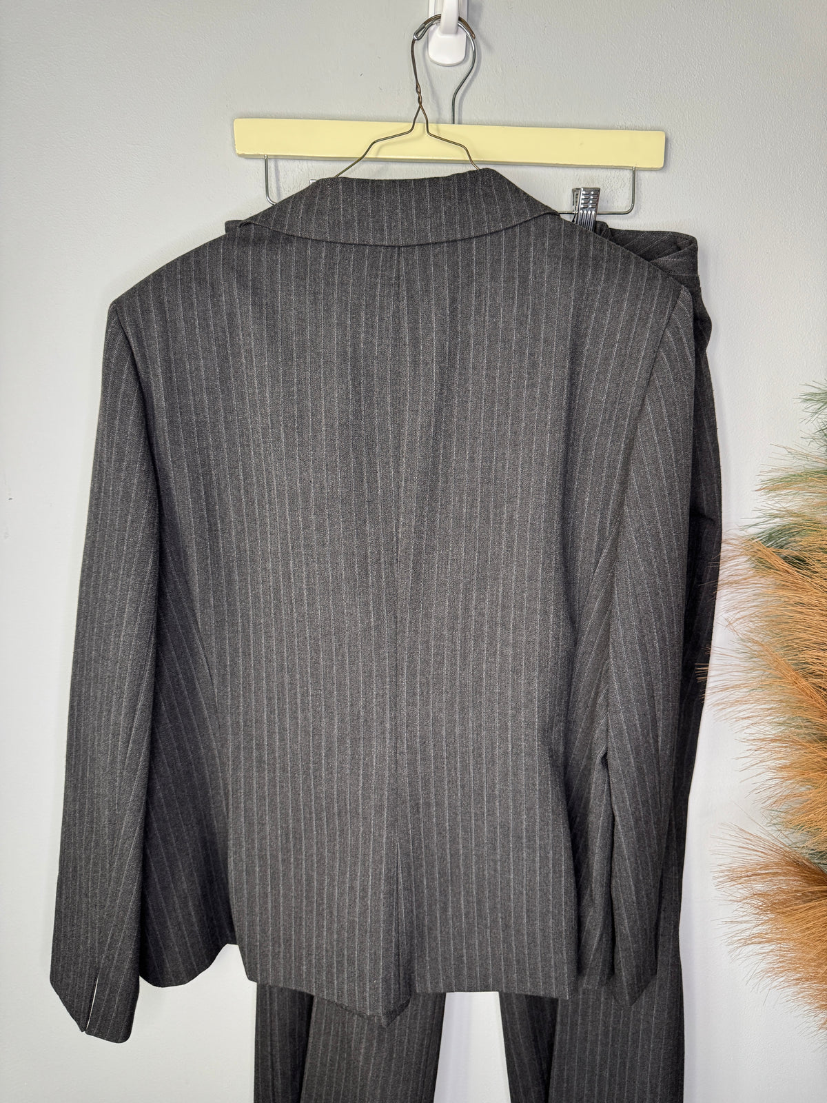 Suit Studio Suit Set Size 18