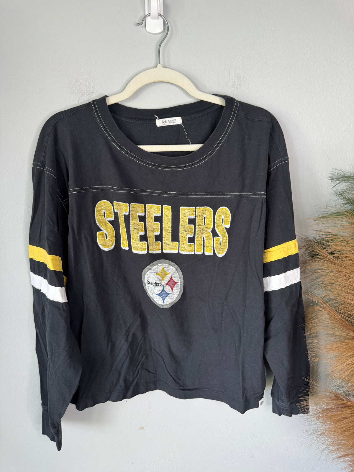 47 Steelers Long Sleeve Top Size XL
