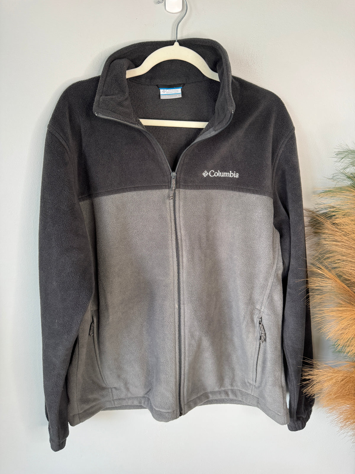 Men's Columbia Jacket Size Large