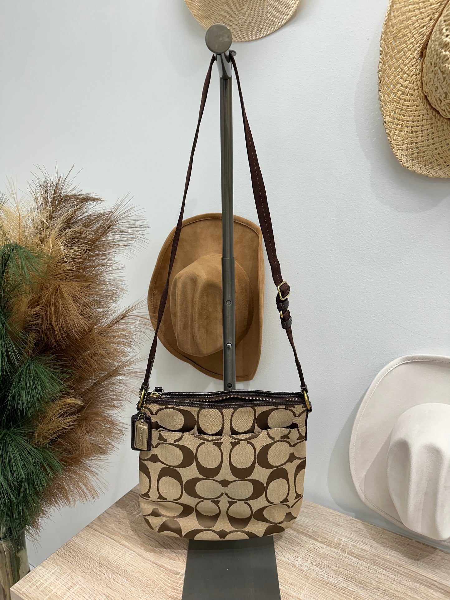 Pre Owned Designer Signature Coach Cross Body