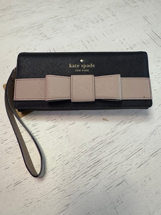 Pre Owned Designer Kate Spade Bow Wallet/Wristlet