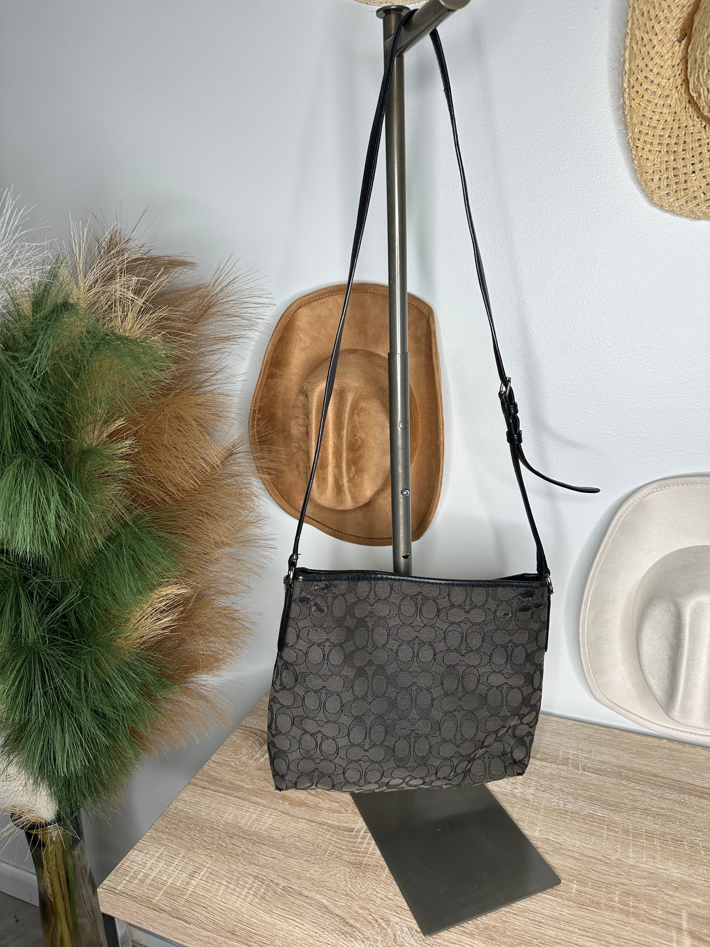 Pre Owned Coach Signature Crossbody