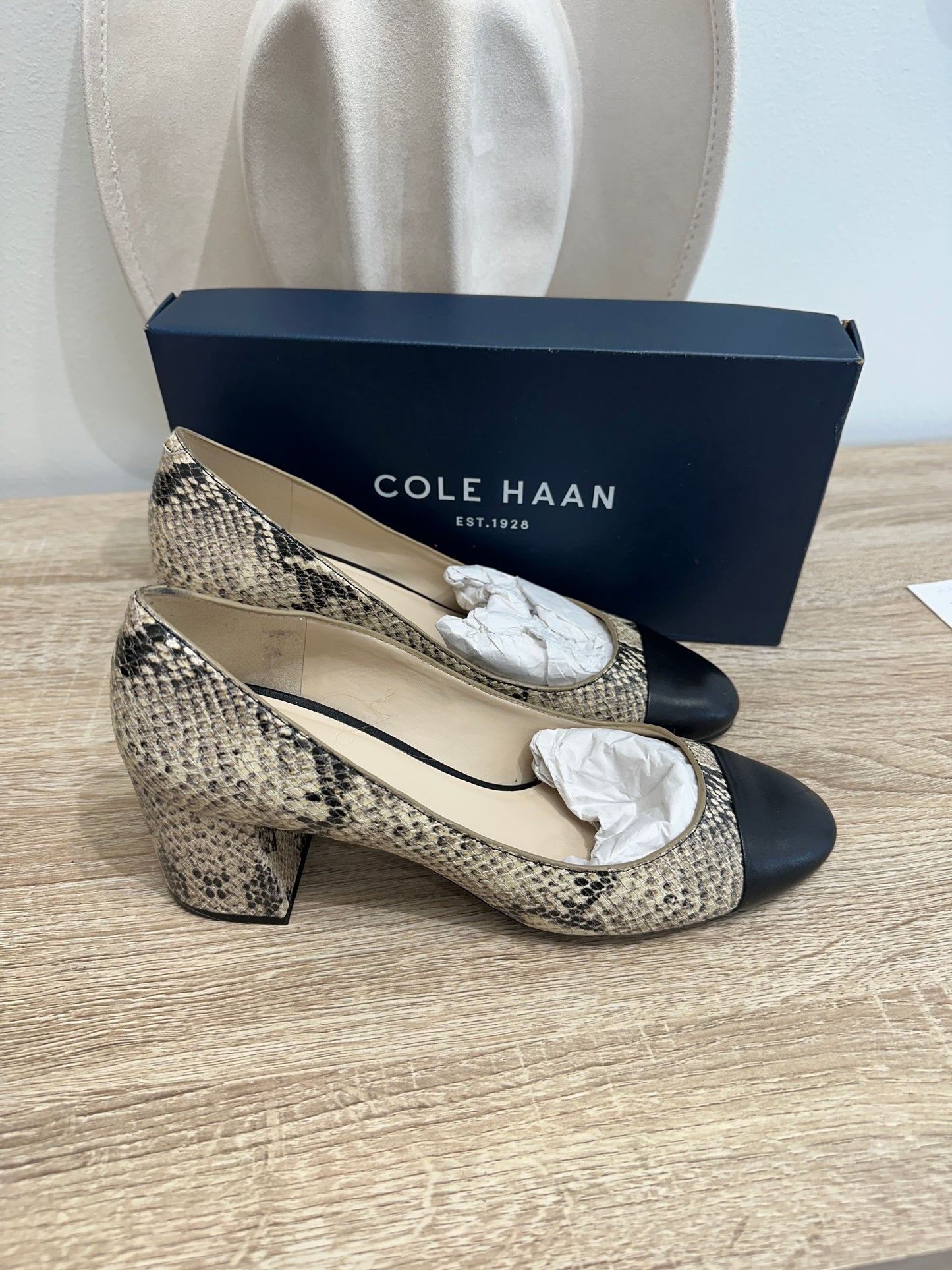 Pre Owned Ladies Footwear