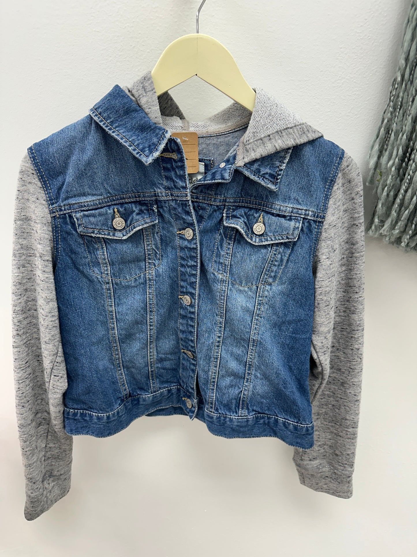 Pre Owned Assorted Coats and Tops