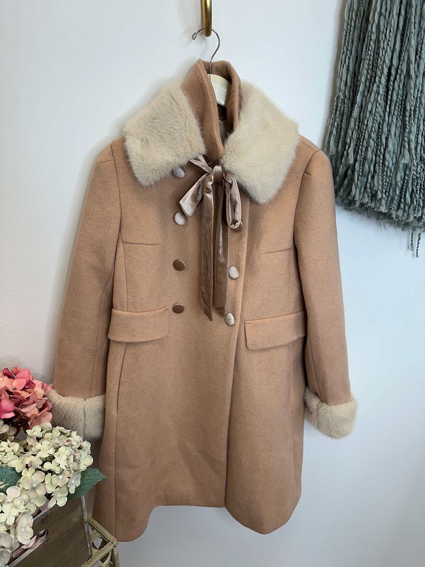 Pre Owned Contemporary Women Items