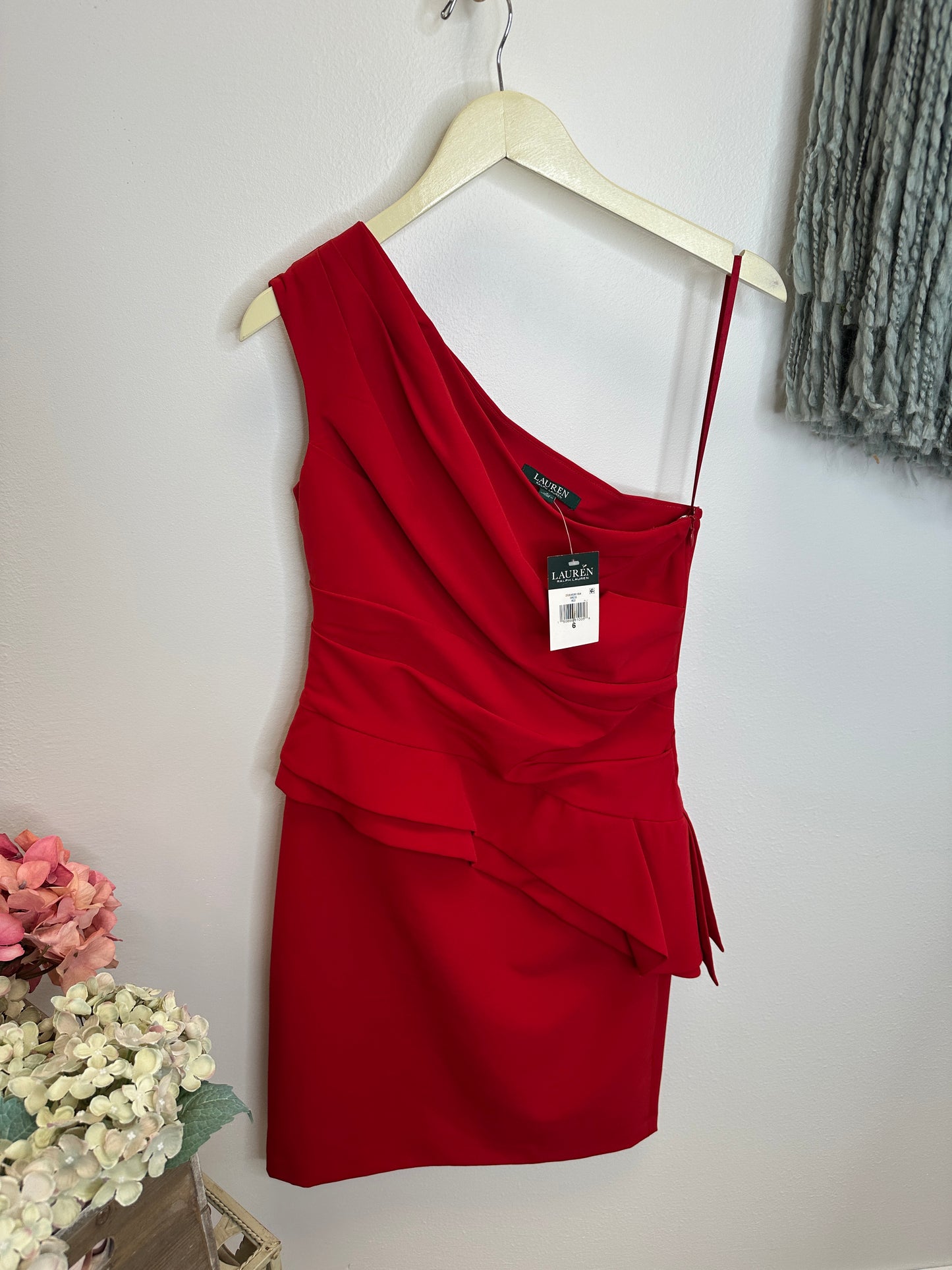 Pre Owned Contemporary Women Items