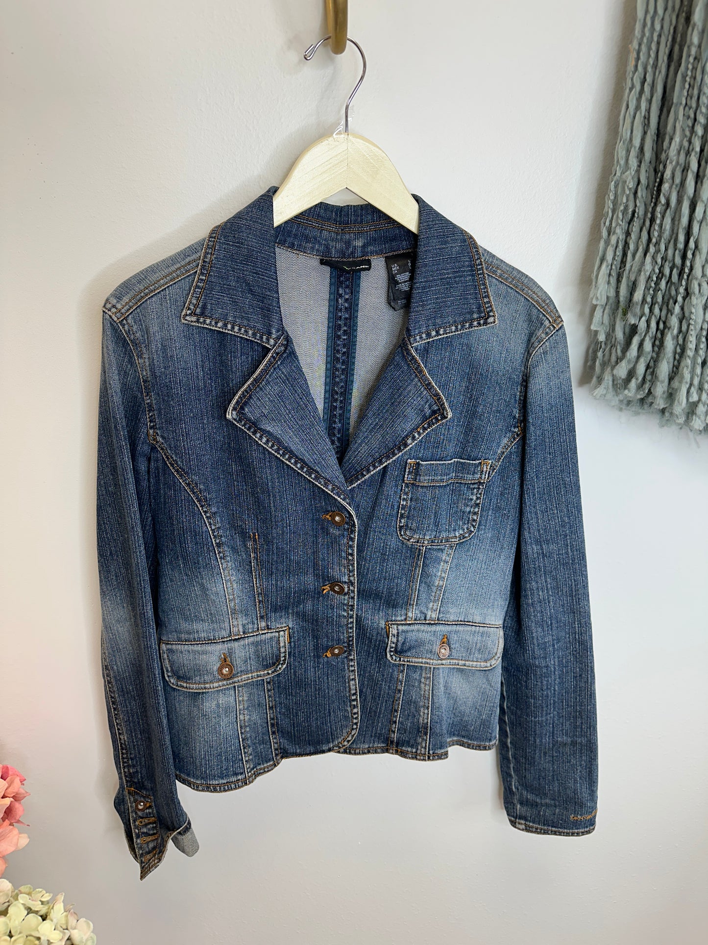 Pre Owned Name Brand Ladies Apparel