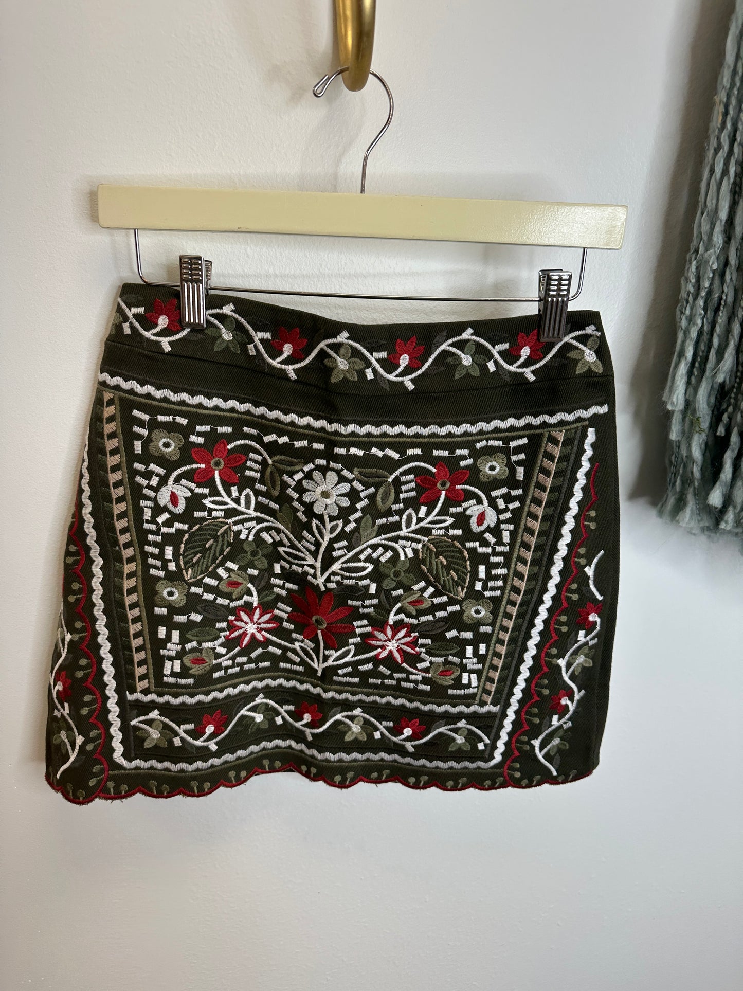 Pre Owned Juniors Tops, Dresses and Skirts