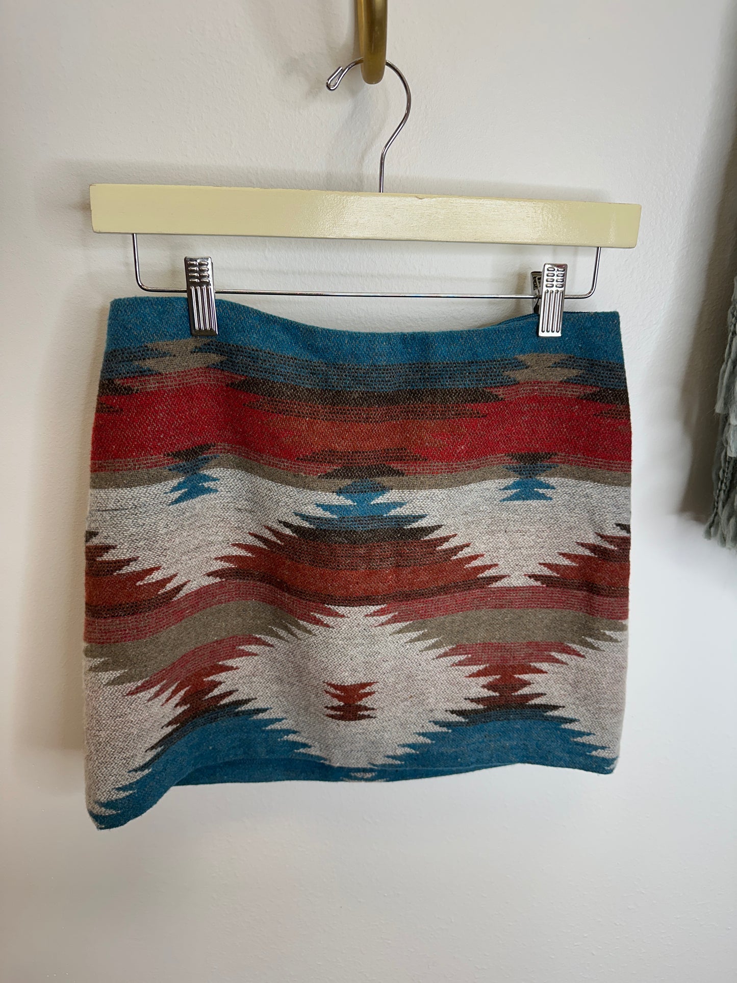 Pre Owned Juniors Tops, Dresses and Skirts