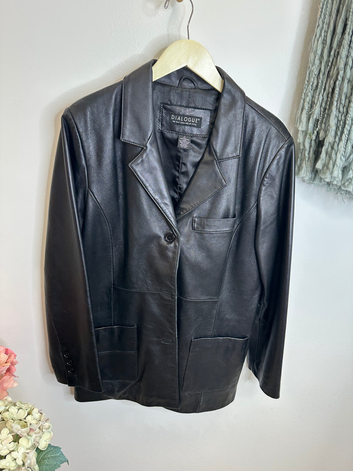 Pre Owned Women's Clothing