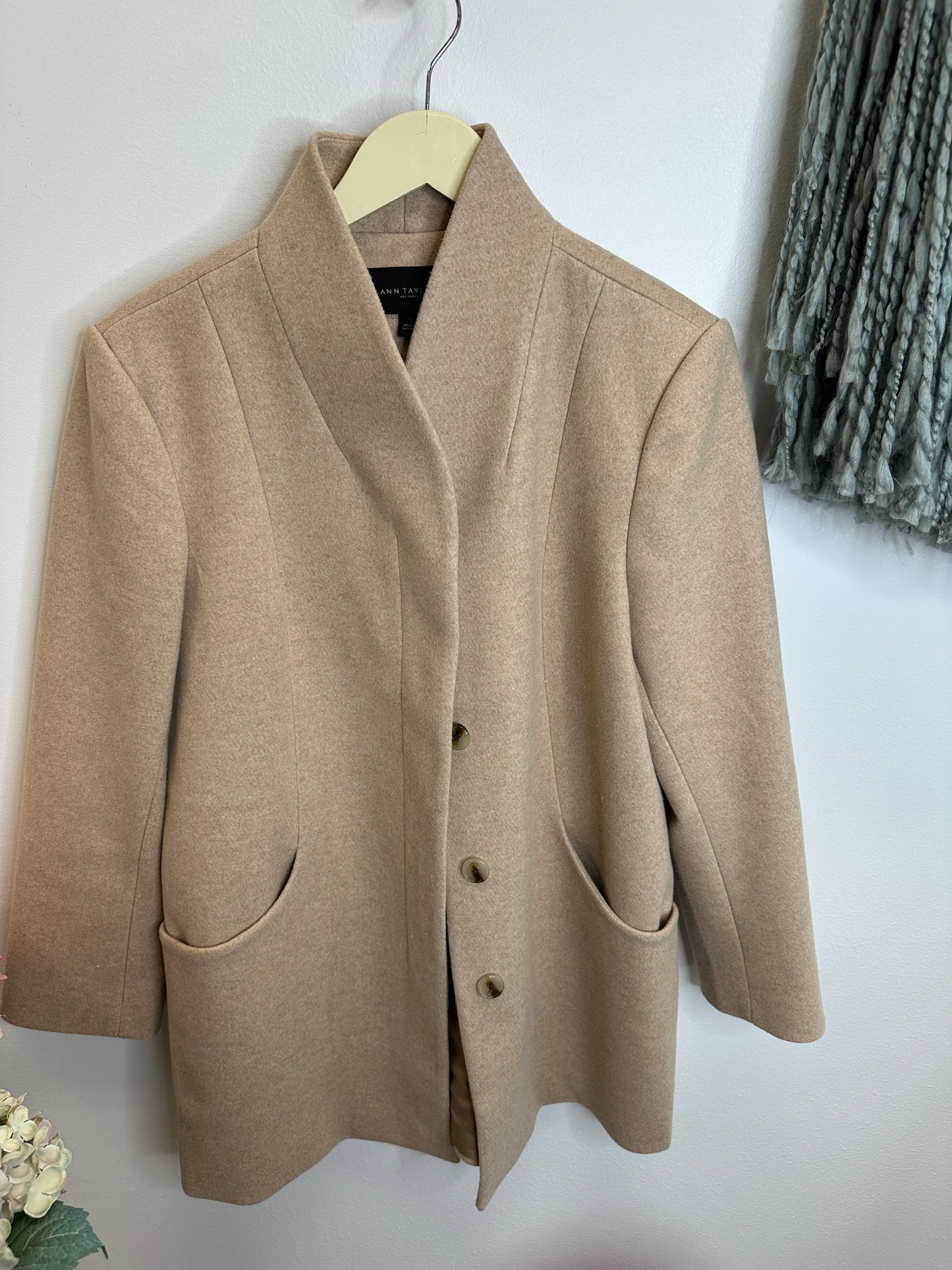 Pre Owned Women's Clothing