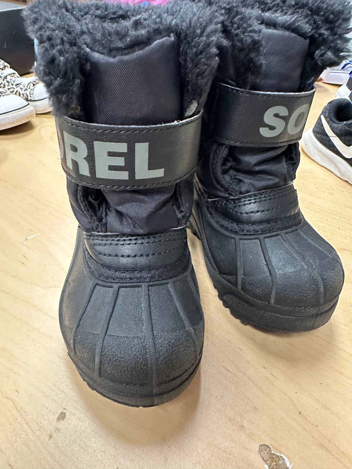 Pre Owned Kids Footwear